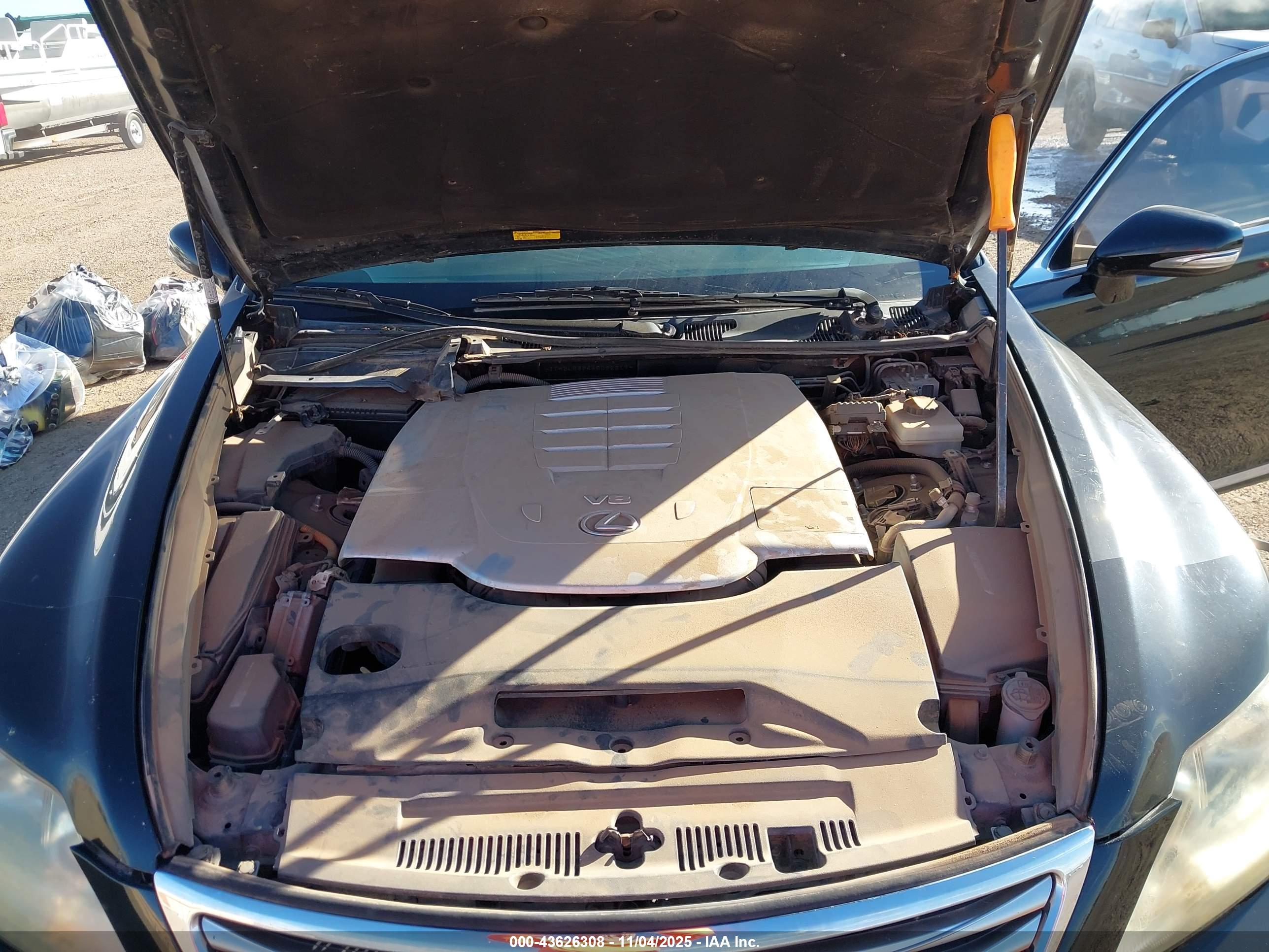 LEXUS LS image 10