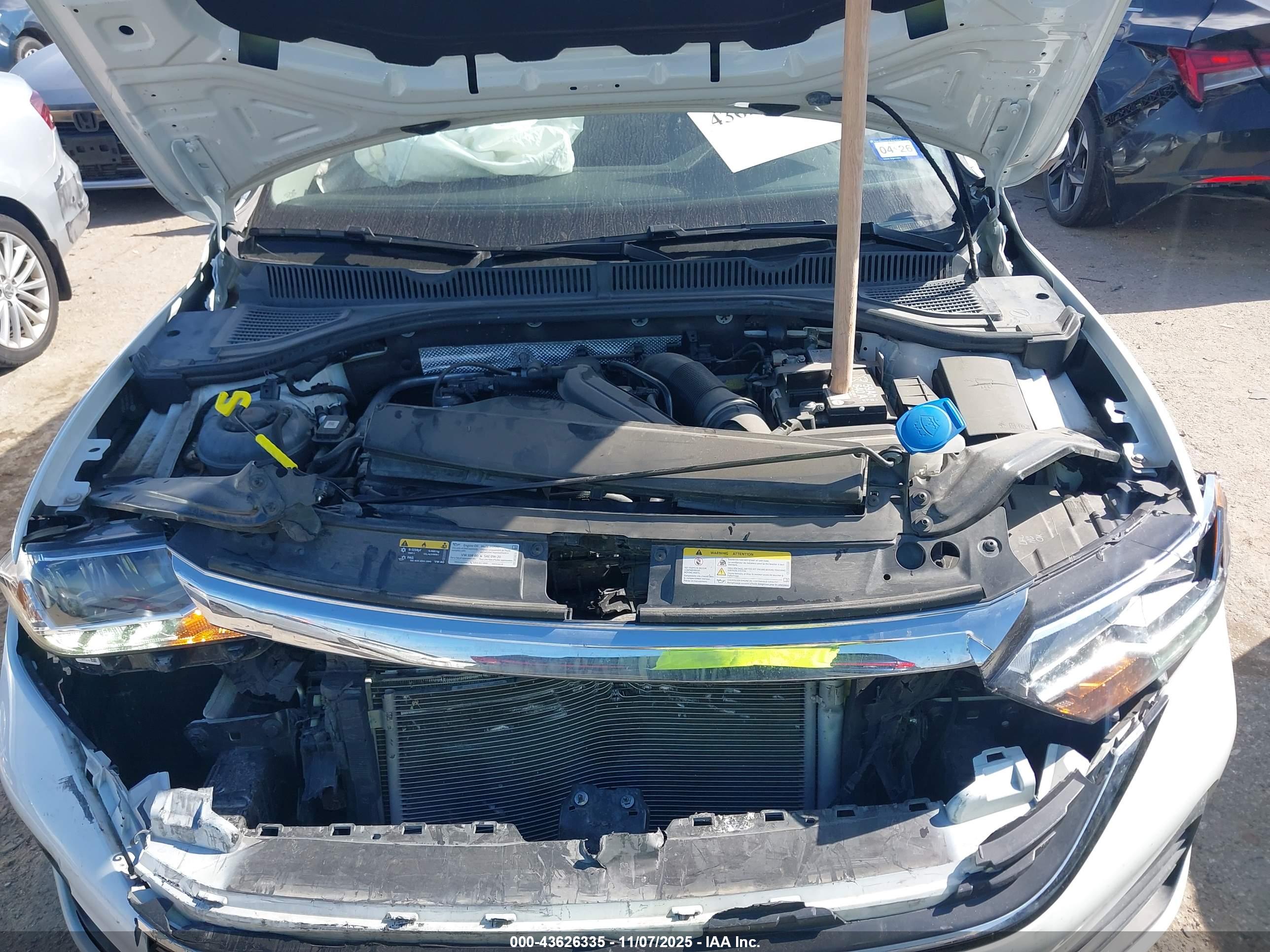 VOLKSWAGEN JETTA image 10