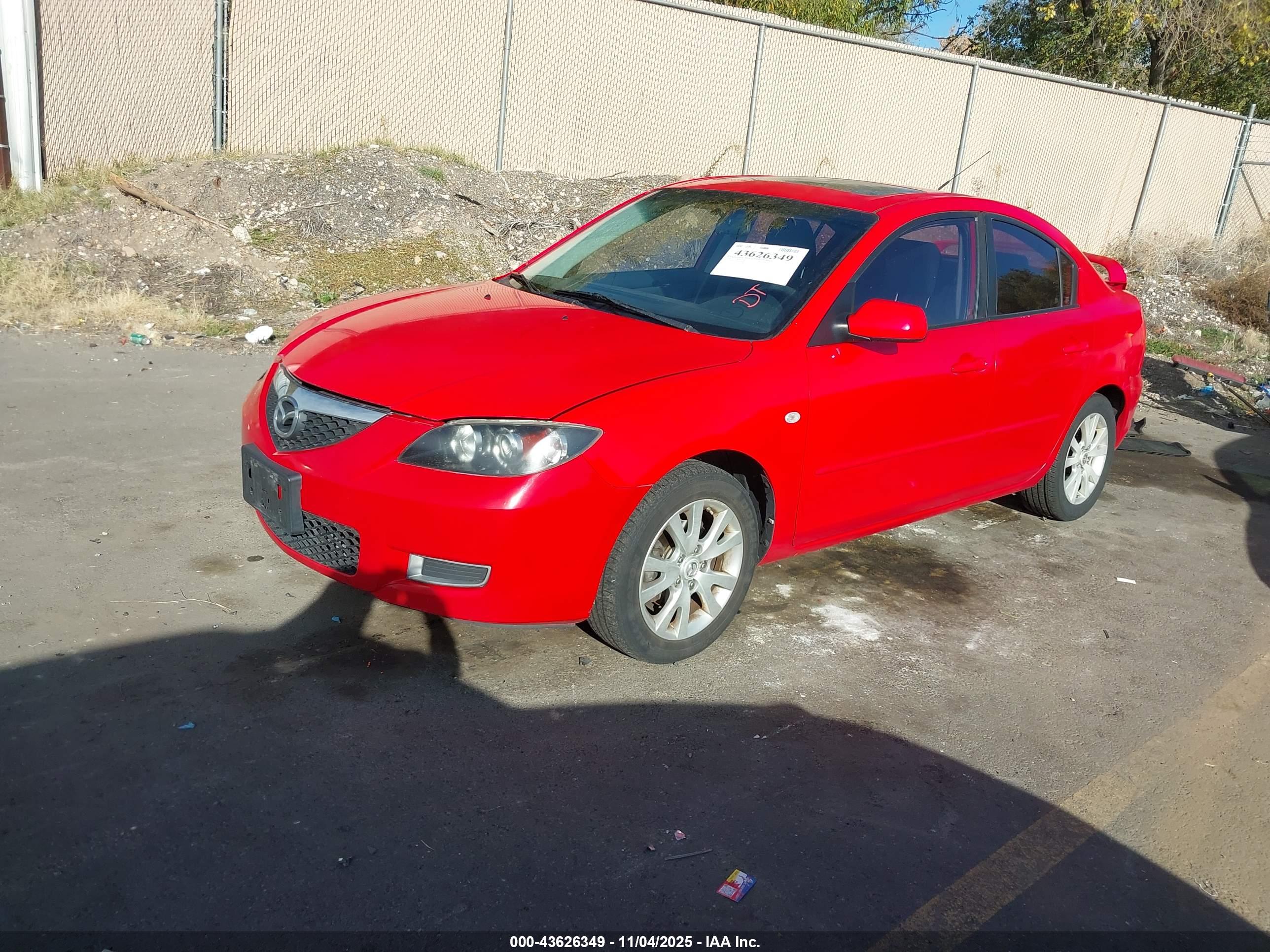 MAZDA MAZDA3 image 2
