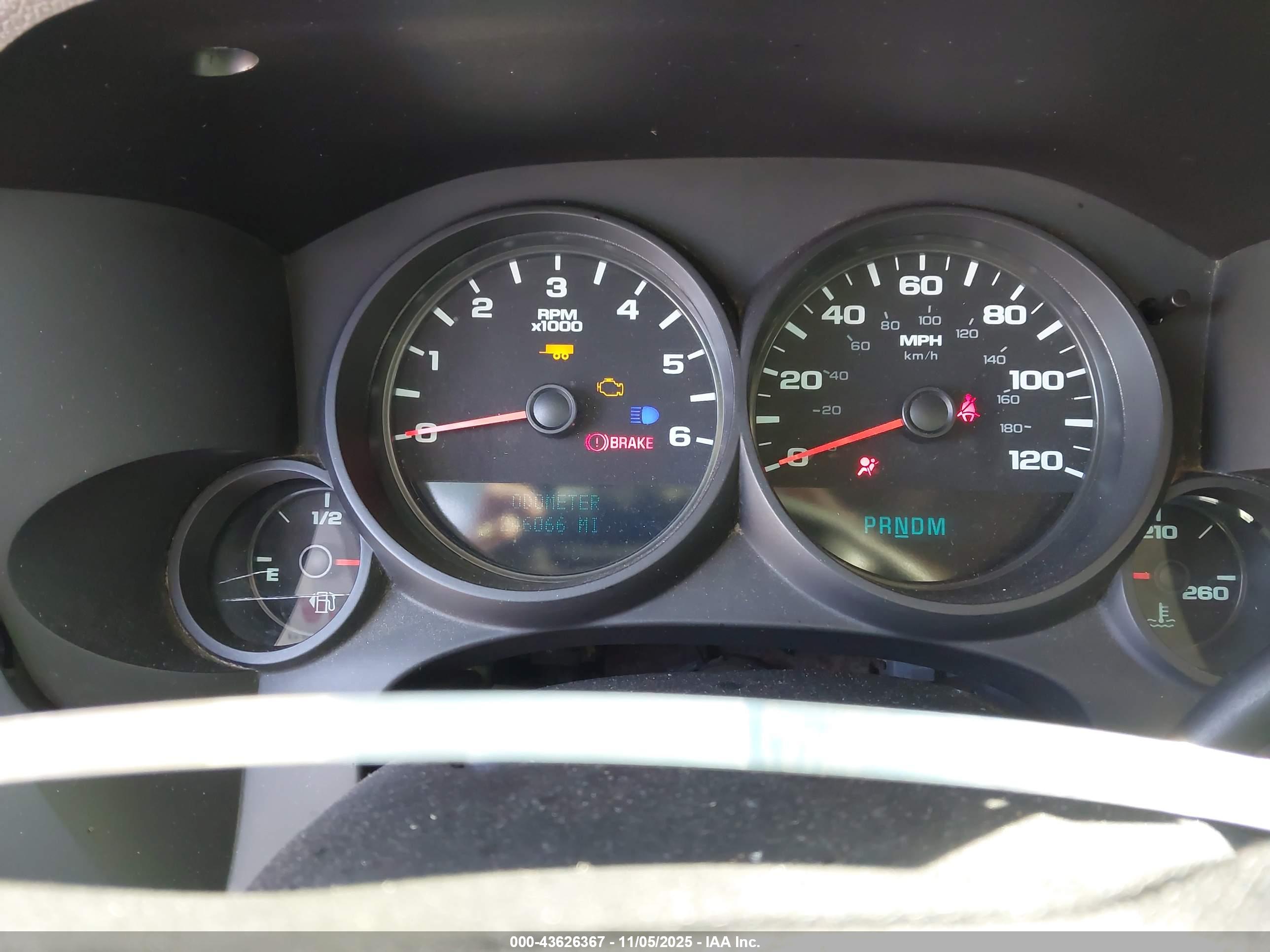 CHEVROLET SILVERADO image 7