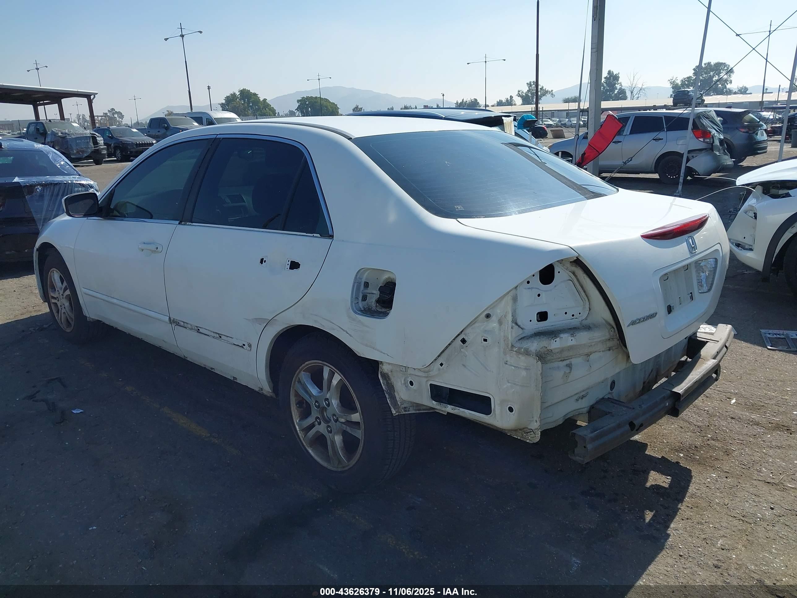HONDA ACCORD image 3
