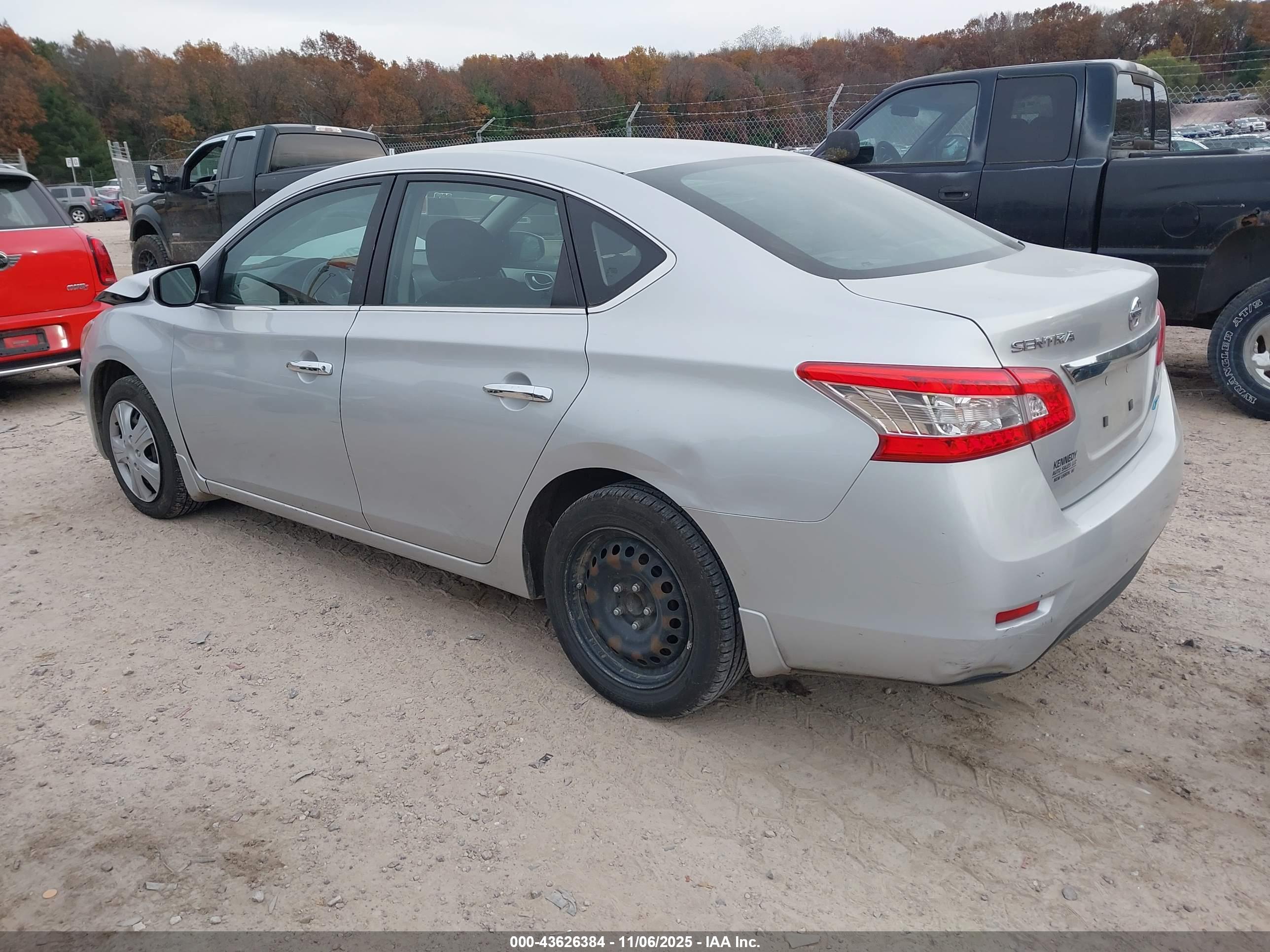 NISSAN SENTRA image 3