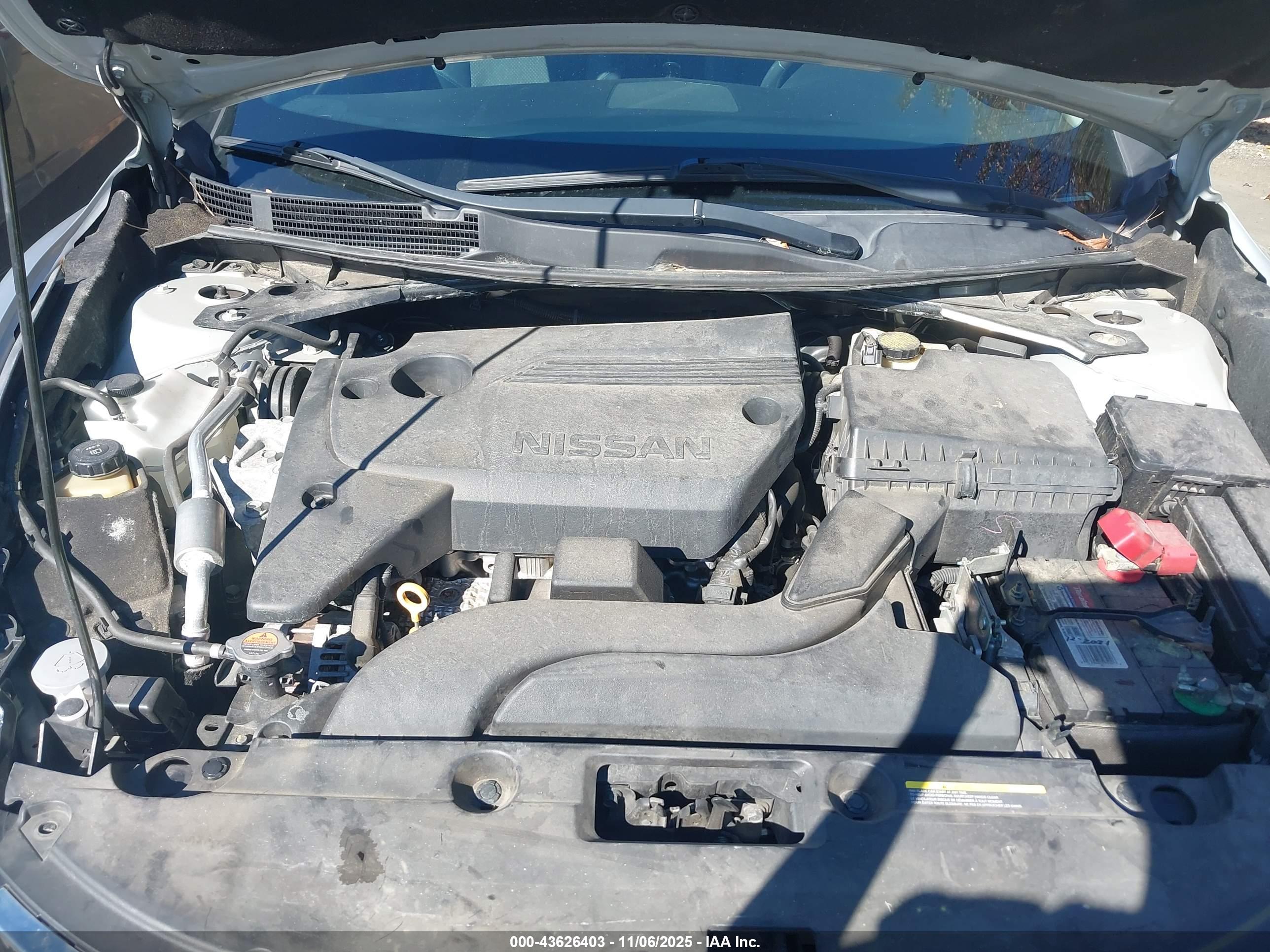 NISSAN ALTIMA image 10