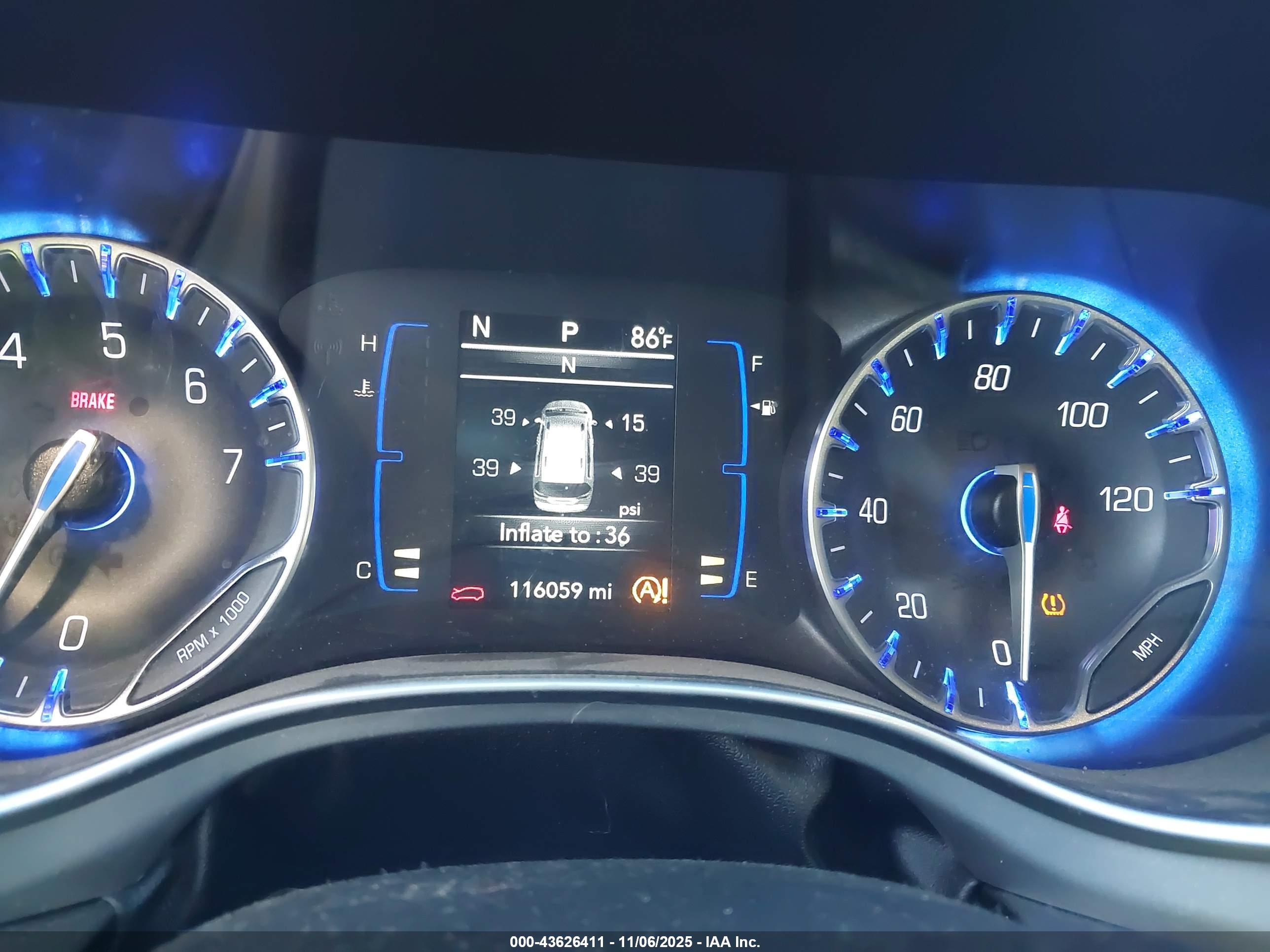 CHRYSLER PACIFICA image 7