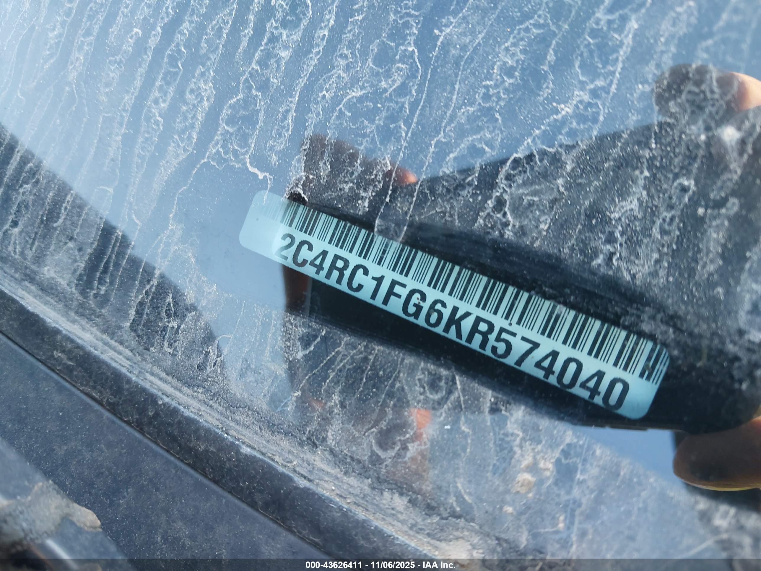 CHRYSLER PACIFICA image 9