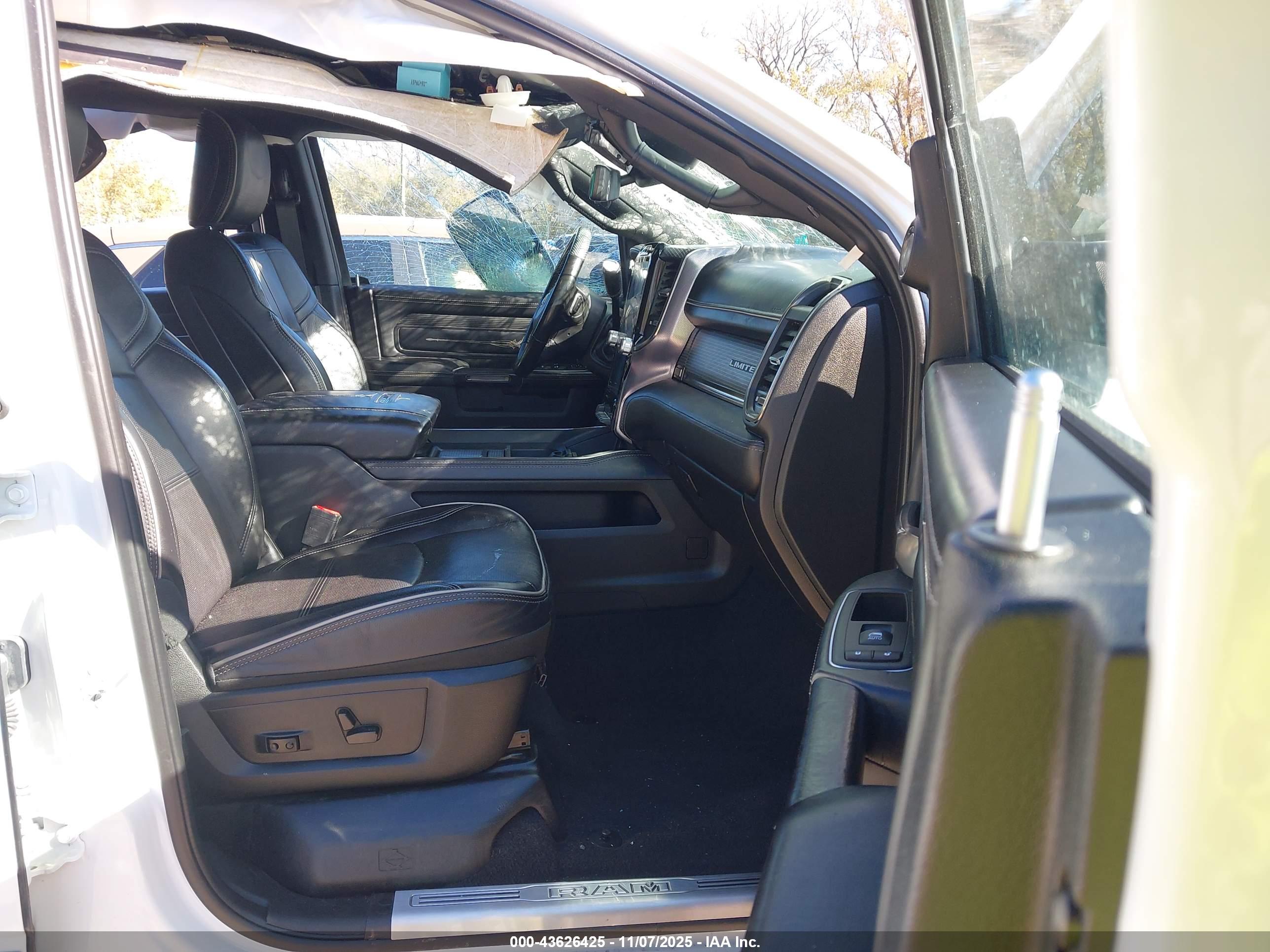 RAM 2500 image 5