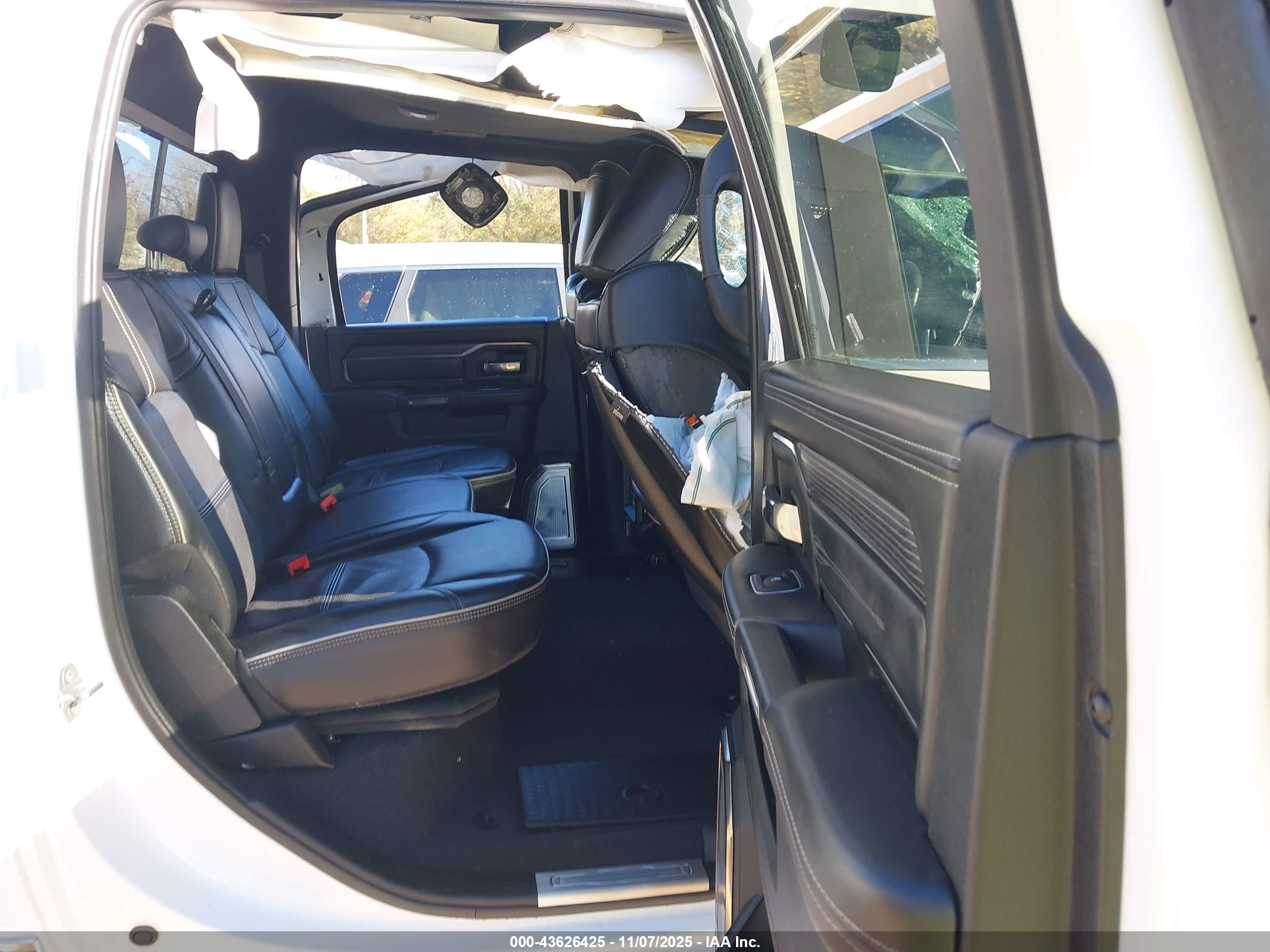 RAM 2500 image 8