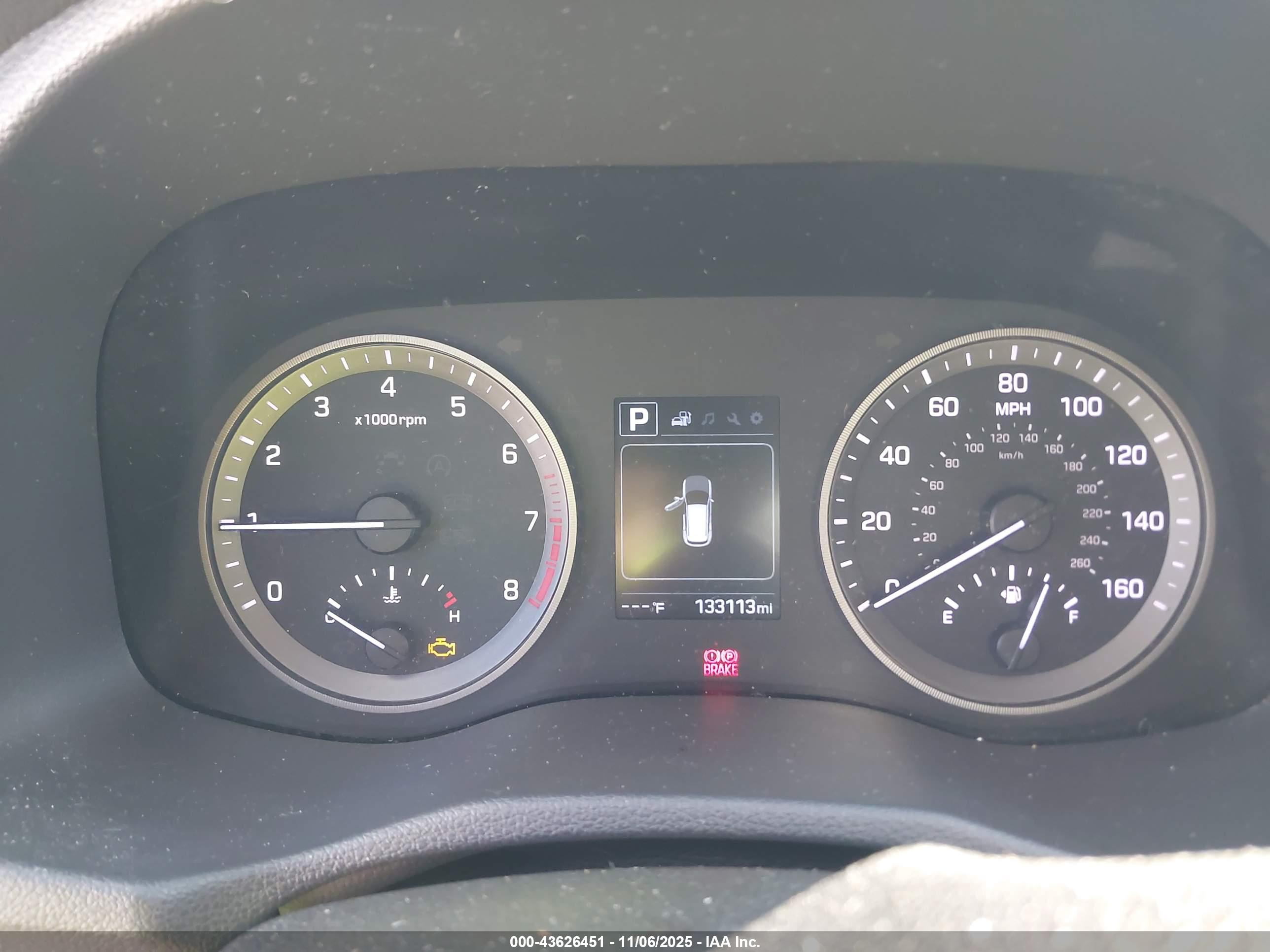 HYUNDAI TUCSON image 7