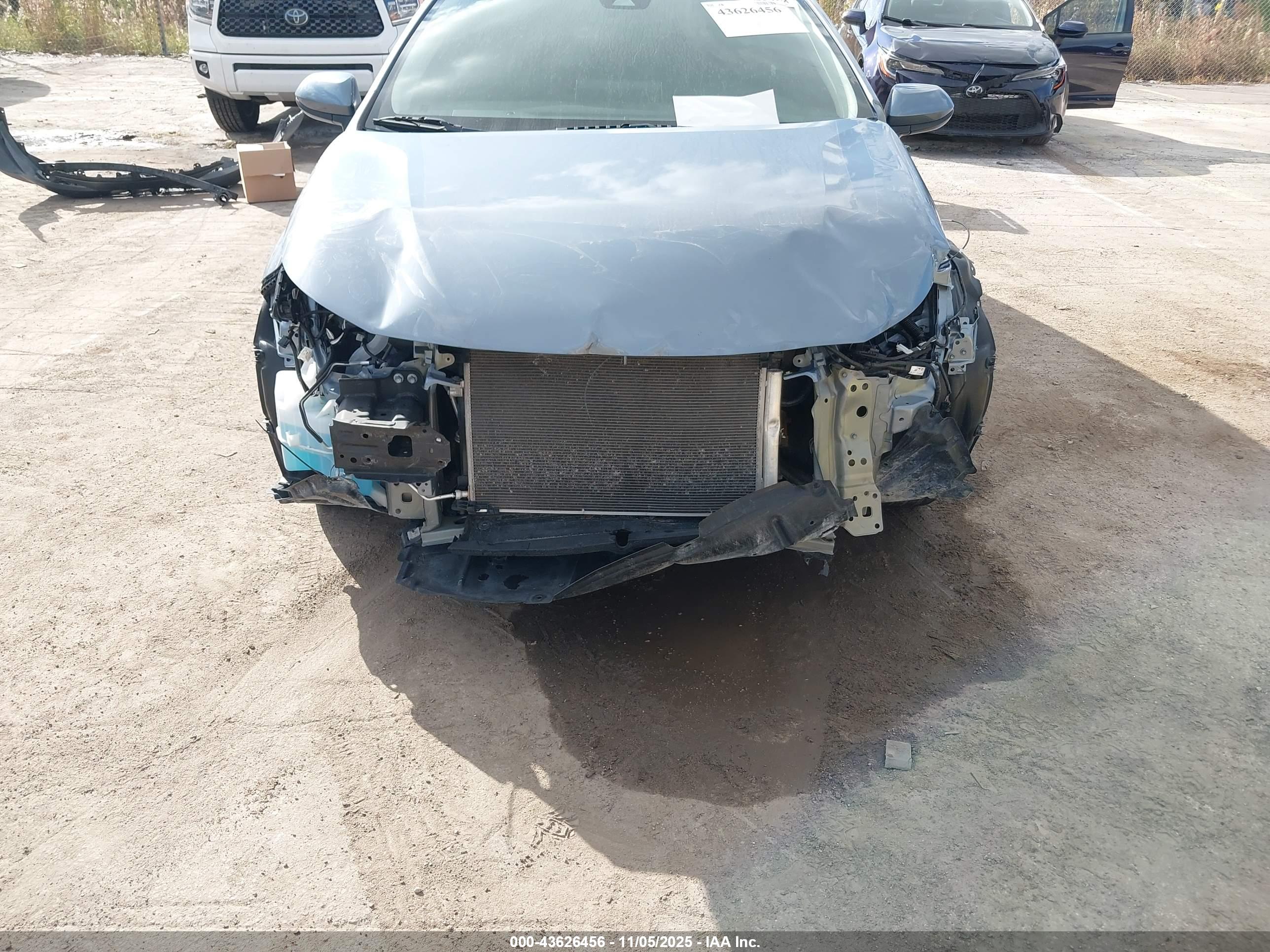 TOYOTA COROLLA image 6