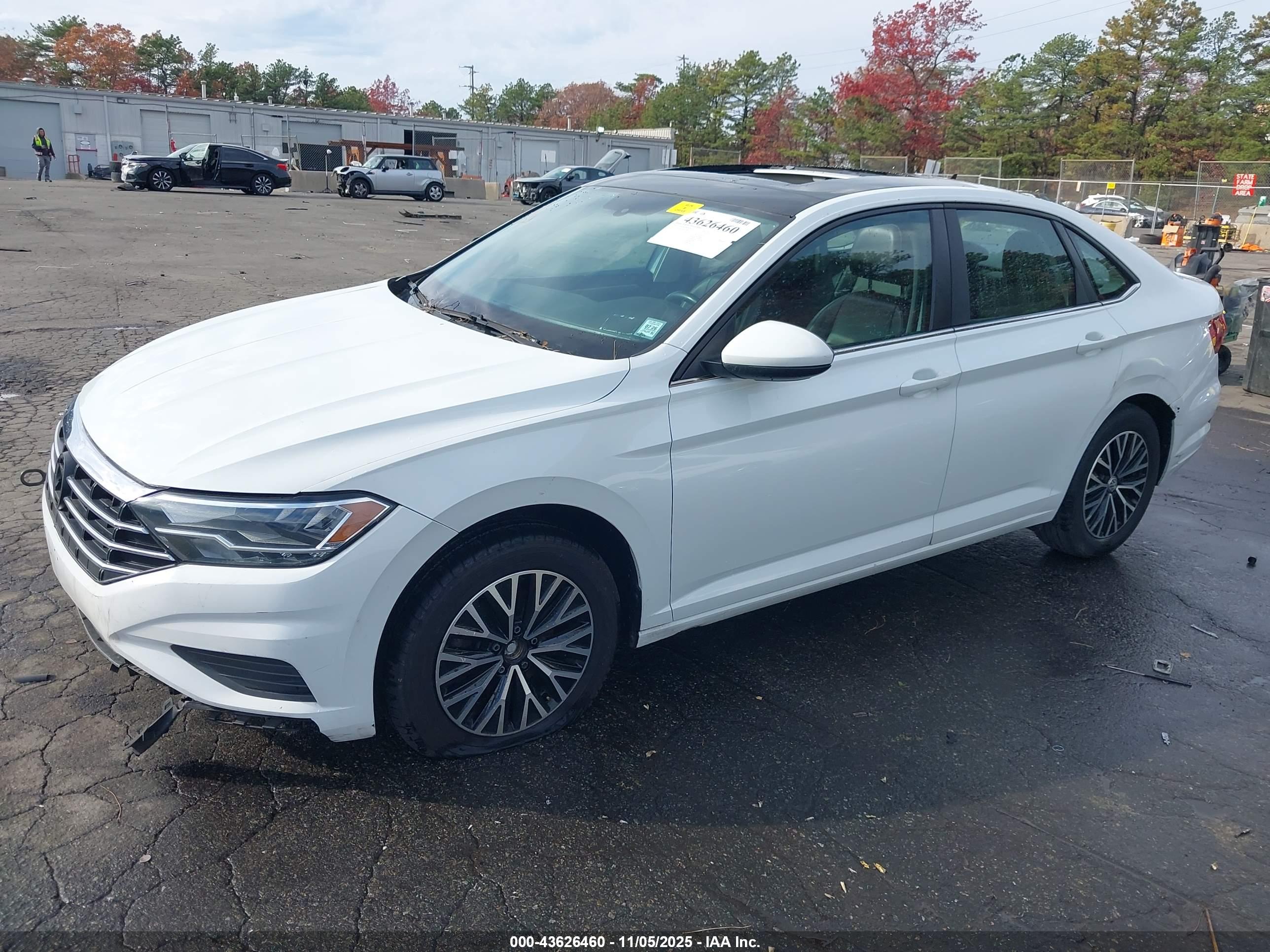 VOLKSWAGEN JETTA image 2
