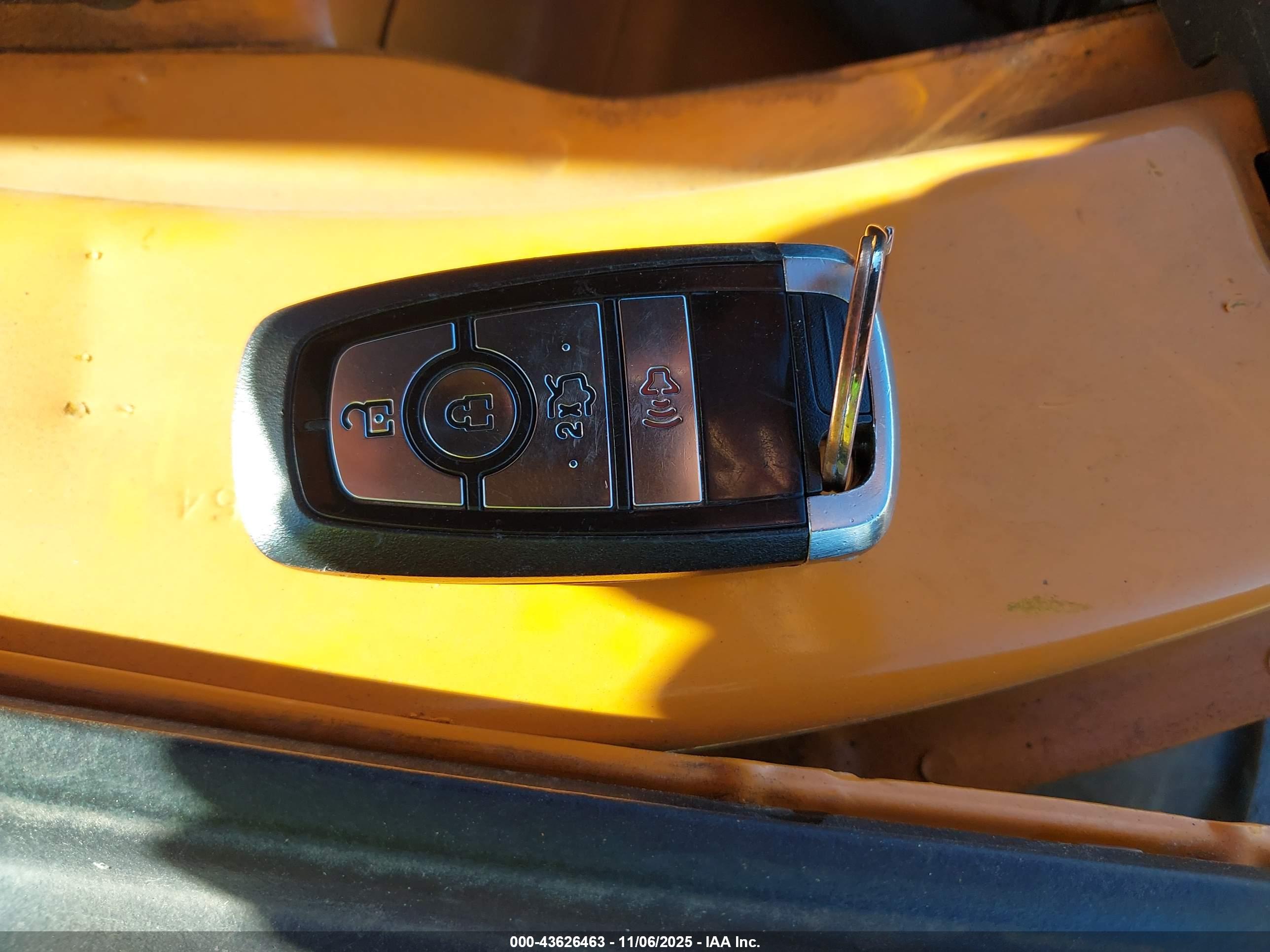 FORD MUSTANG image 11