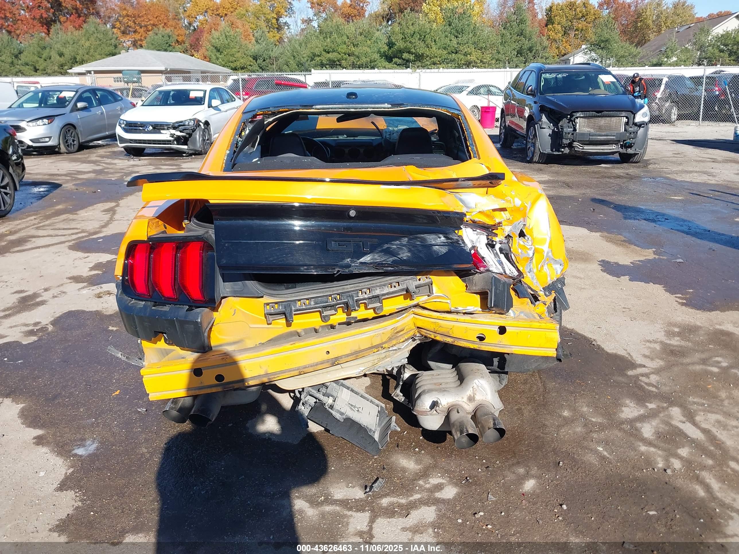 FORD MUSTANG image 6
