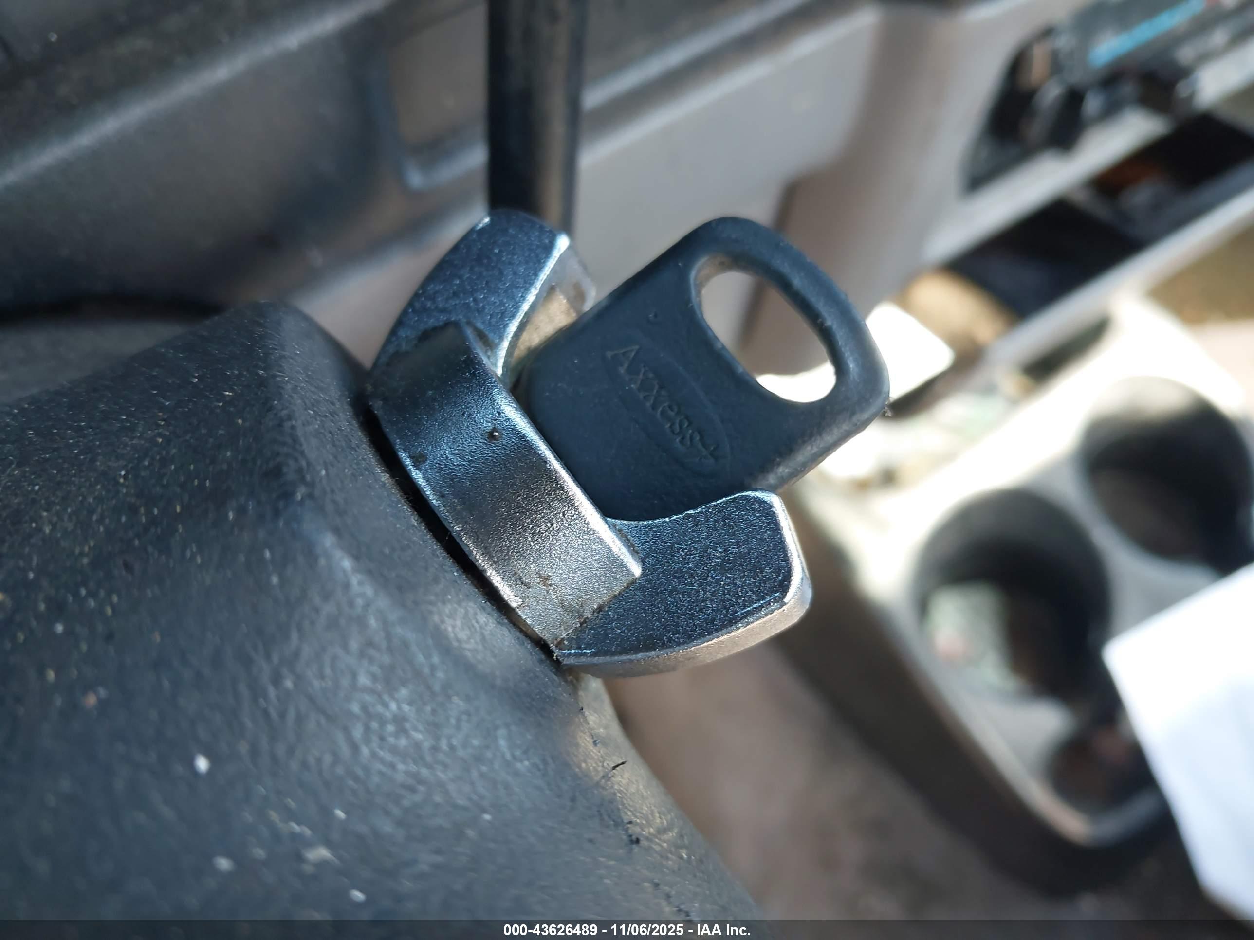 FORD RANGER image 11