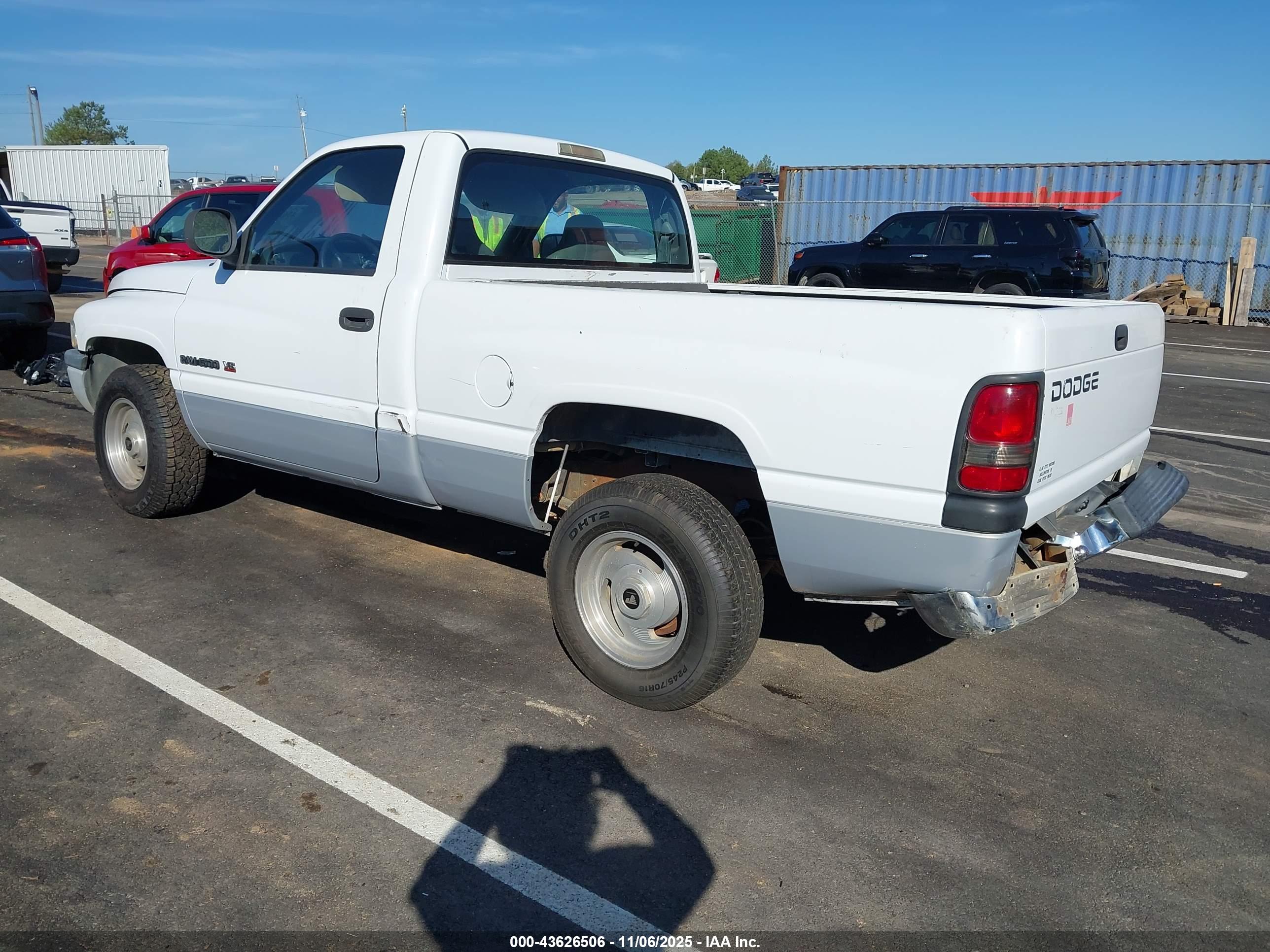 DODGE RAM image 3