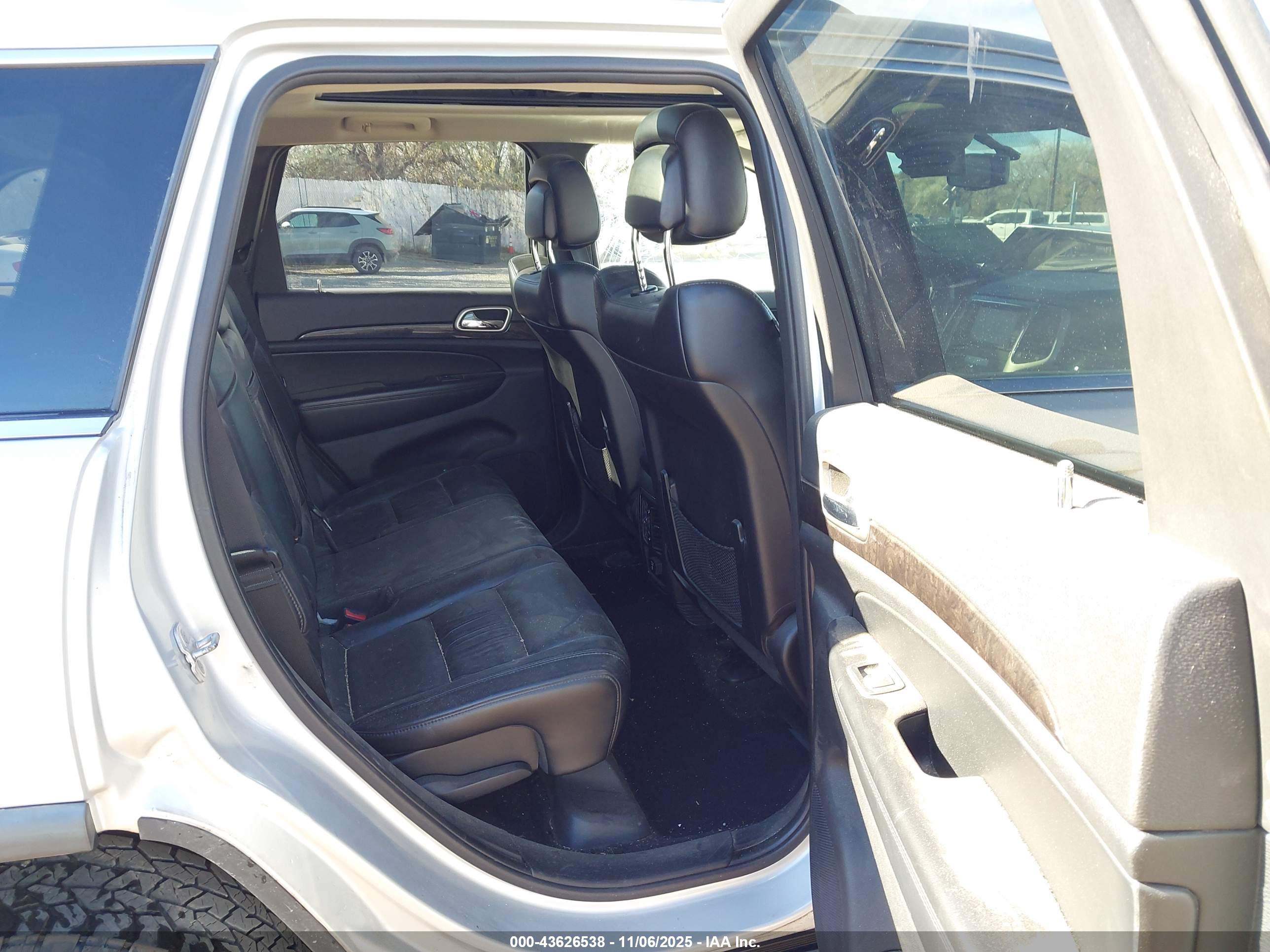 JEEP GRAND image 5