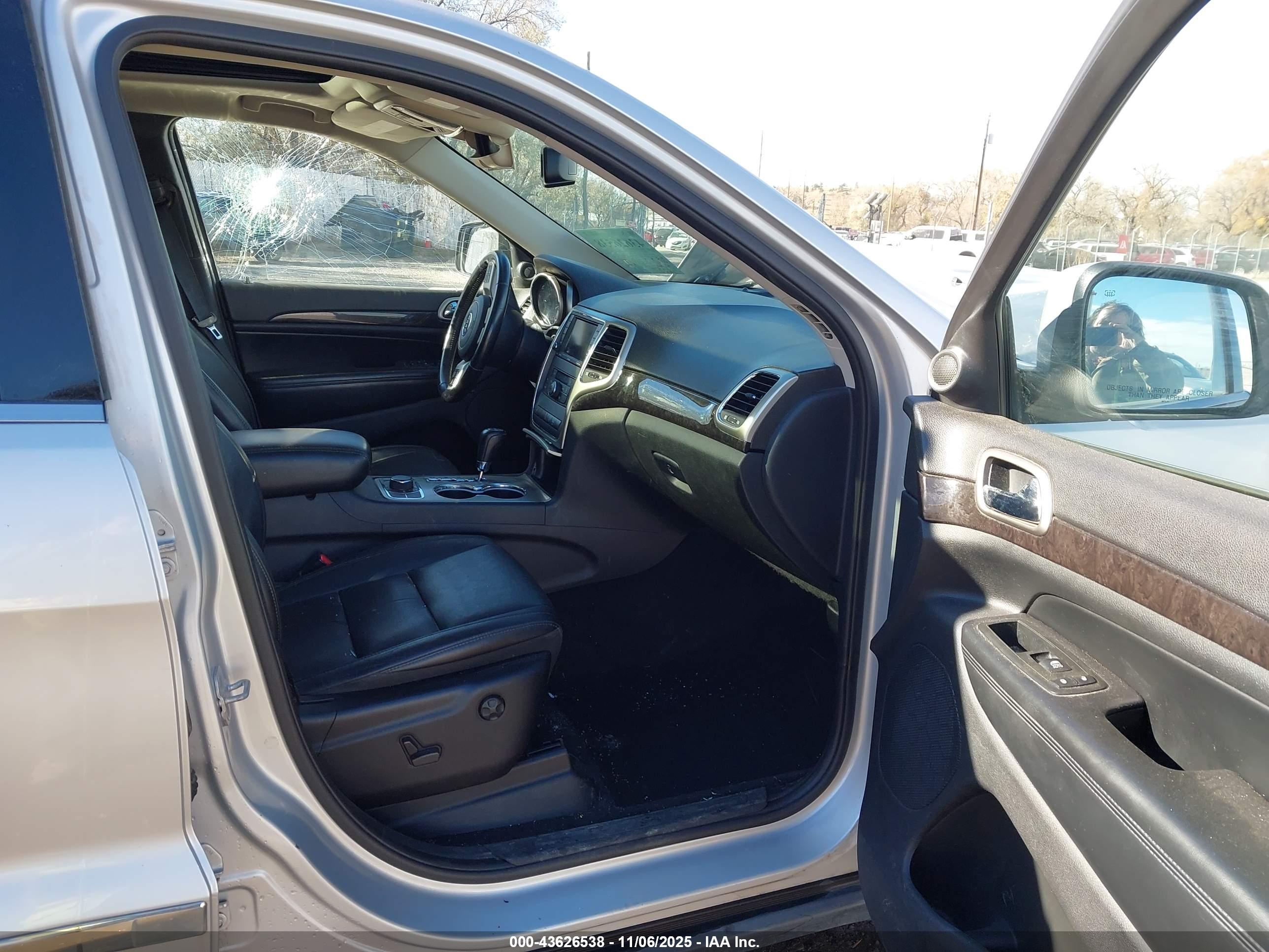 JEEP GRAND image 8