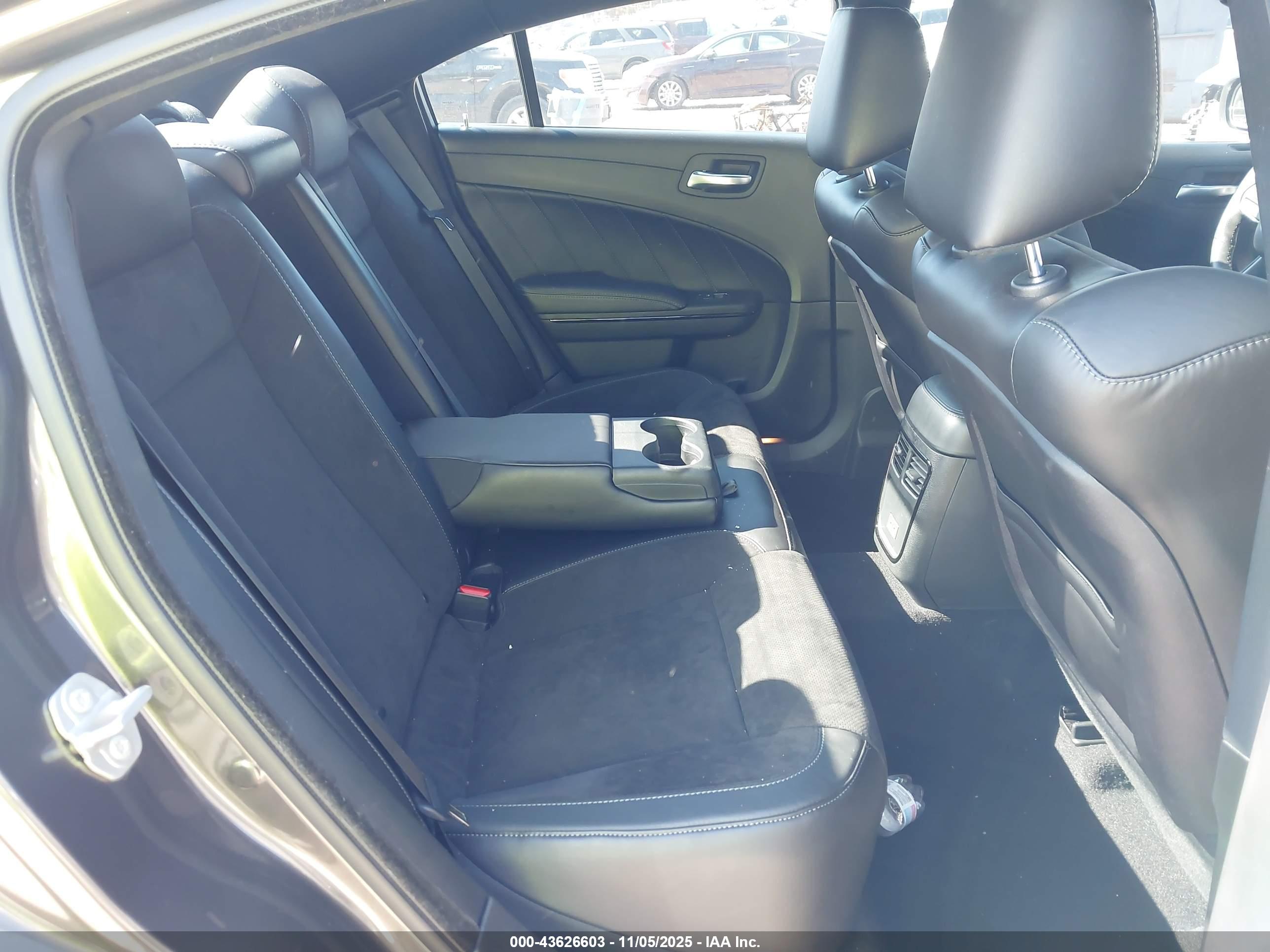 DODGE CHARGER image 8