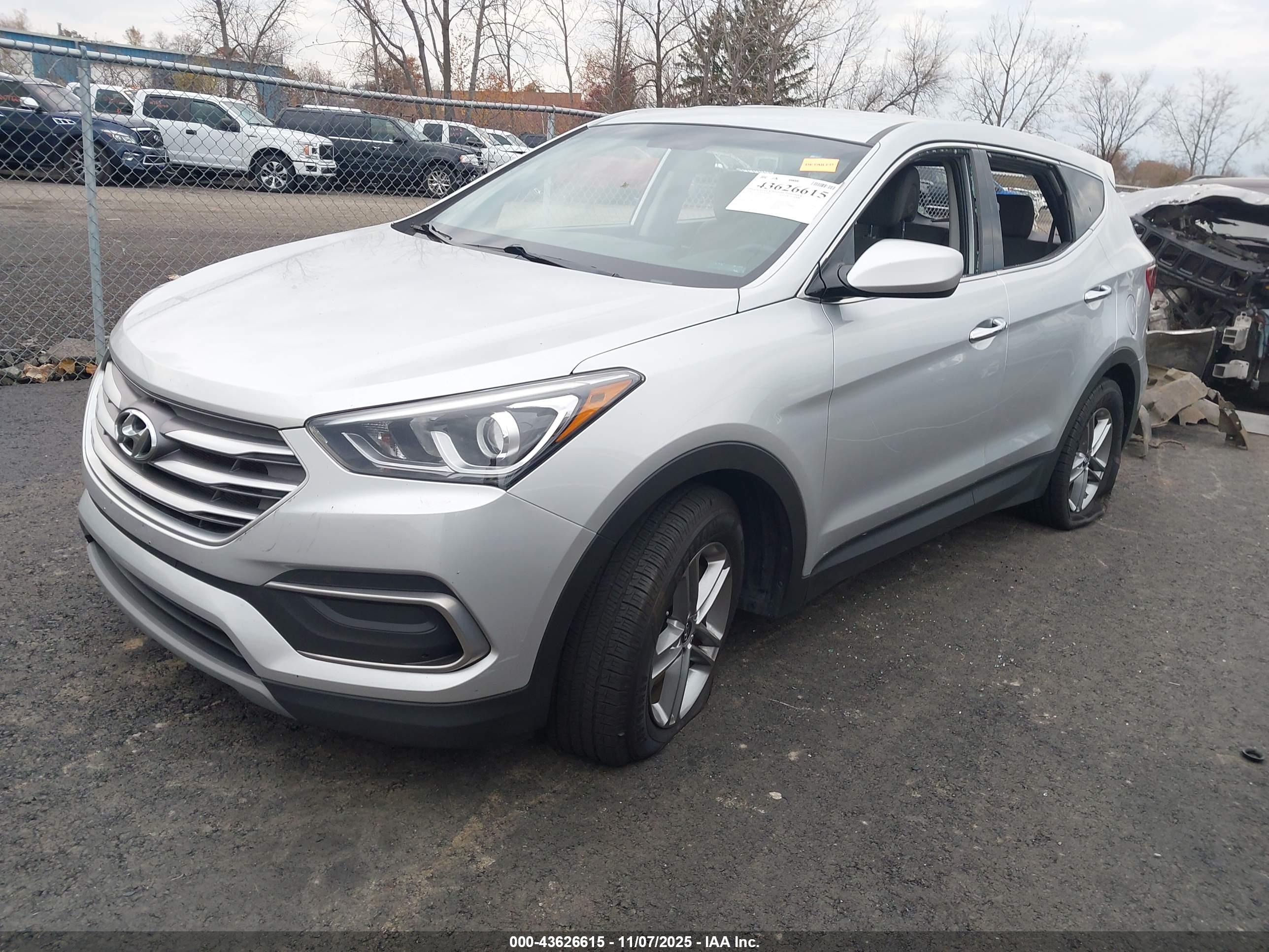 HYUNDAI SANTA image 2
