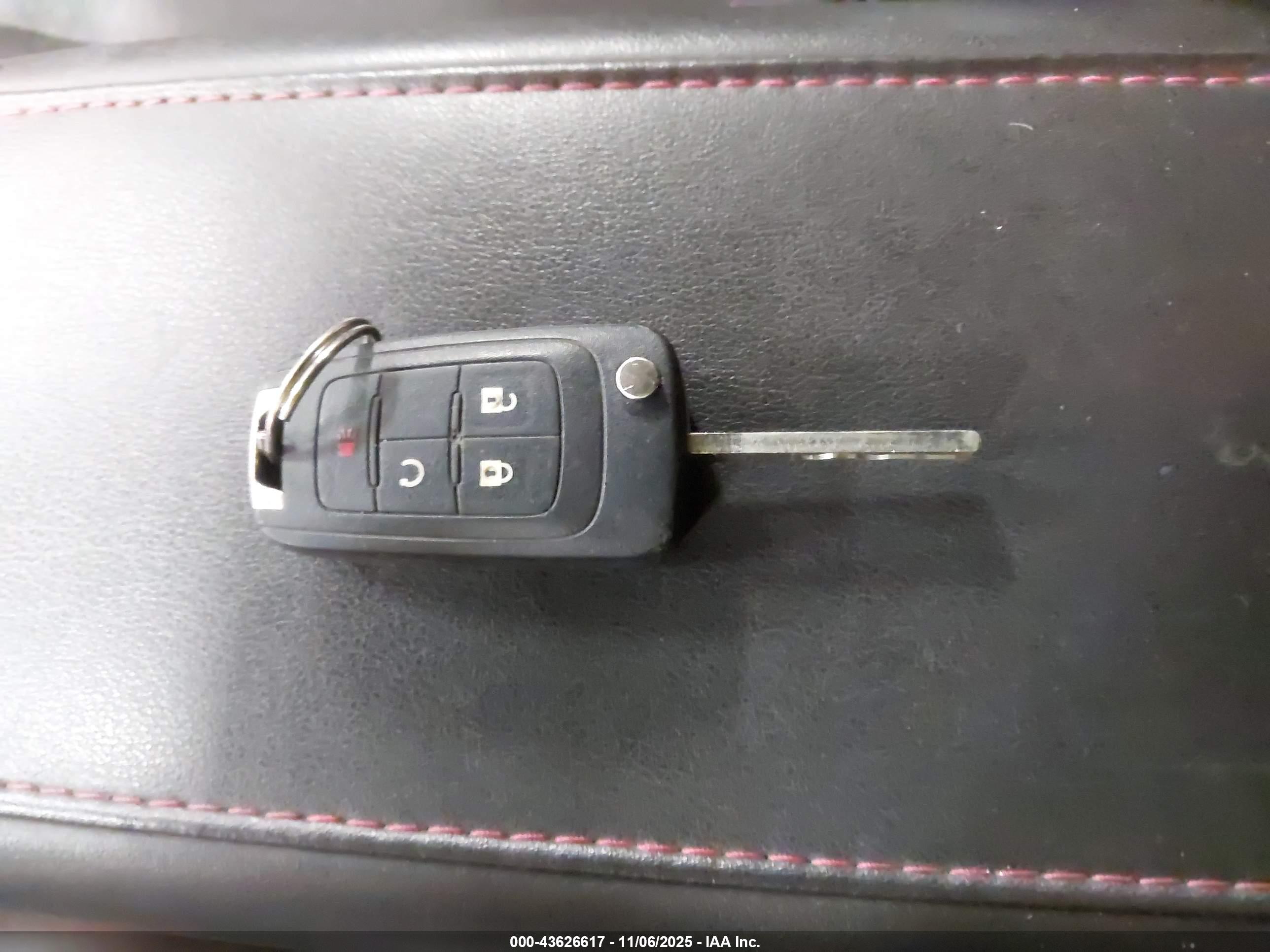 CHEVROLET EQUINOX image 11
