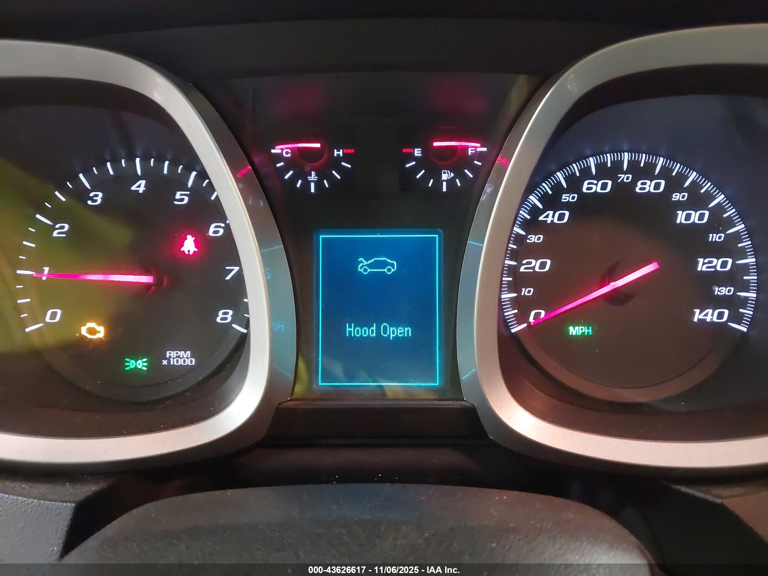 CHEVROLET EQUINOX image 7