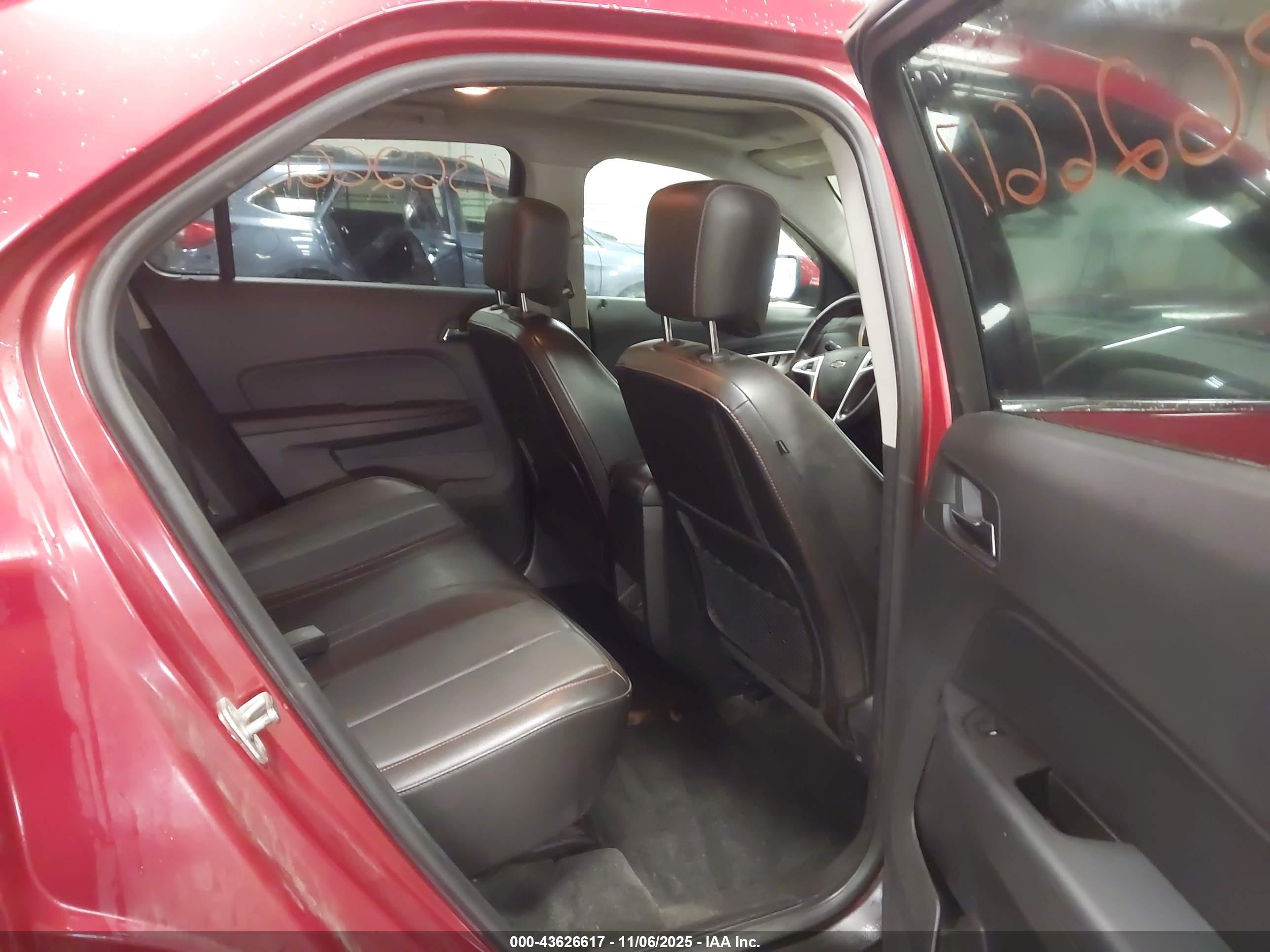 CHEVROLET EQUINOX image 8