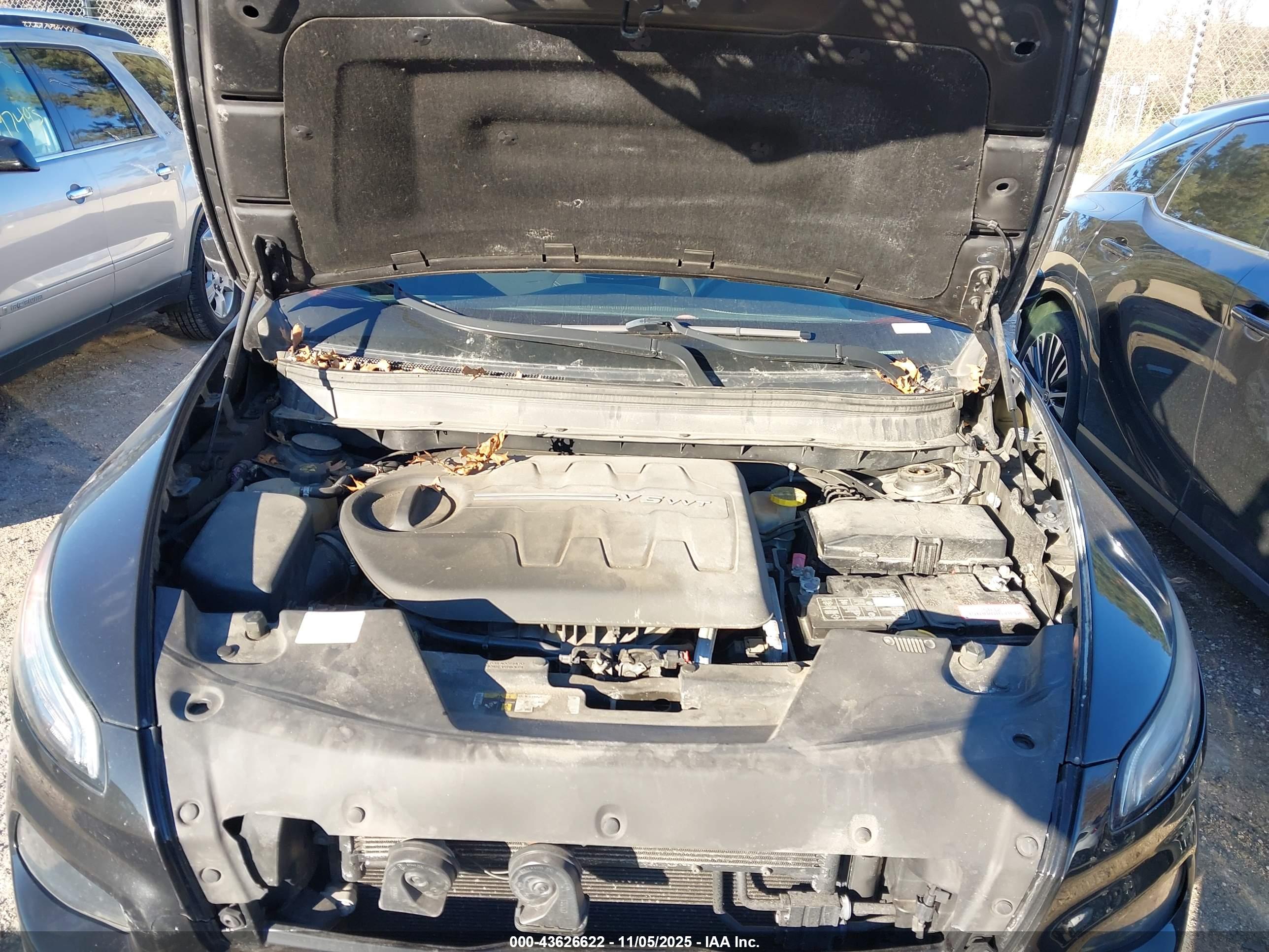 JEEP CHEROKEE image 10