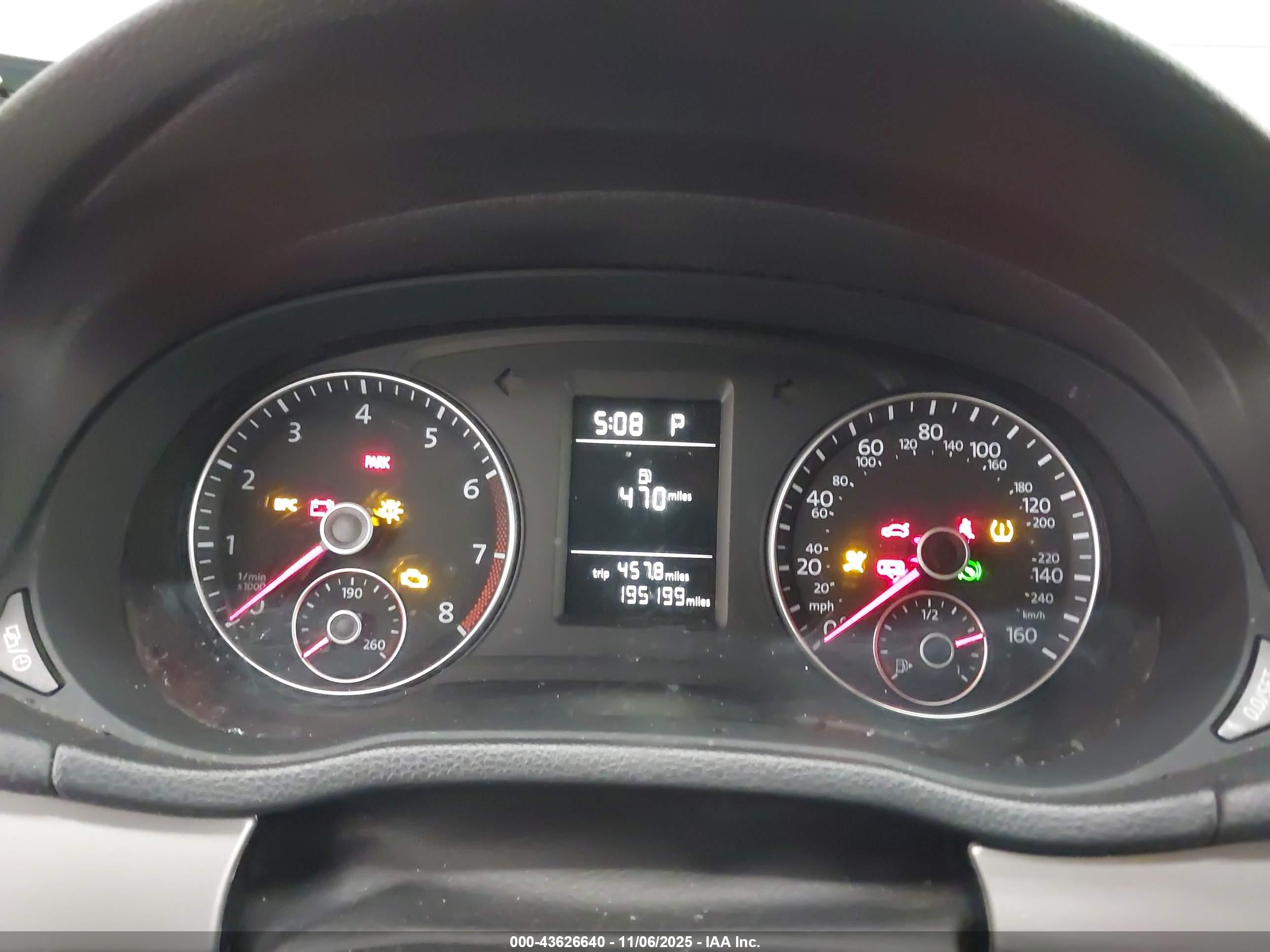 VOLKSWAGEN PASSAT image 7