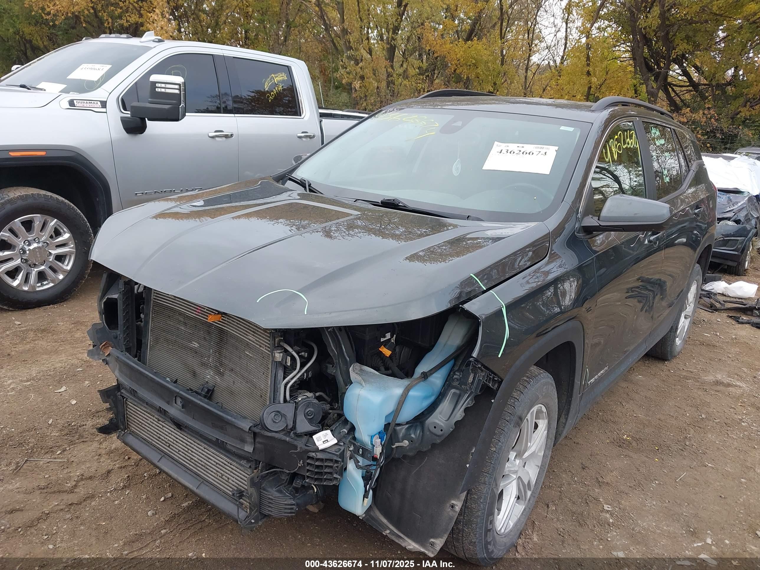 GMC TERRAIN image 2