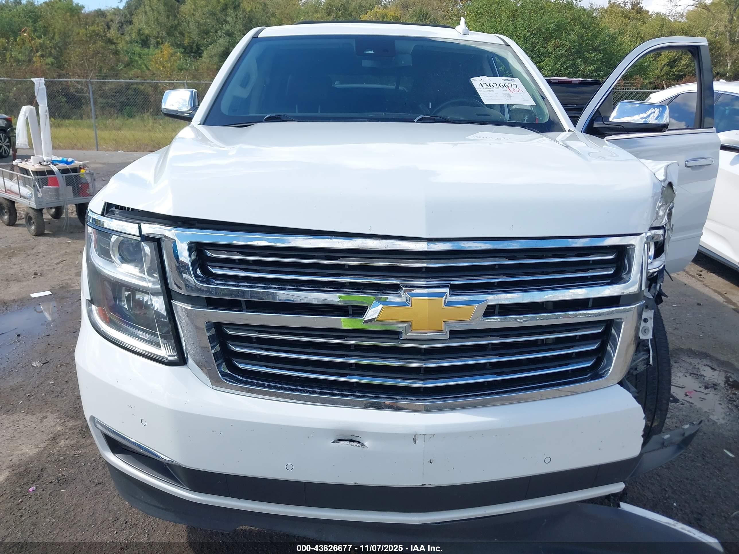CHEVROLET TAHOE image 10