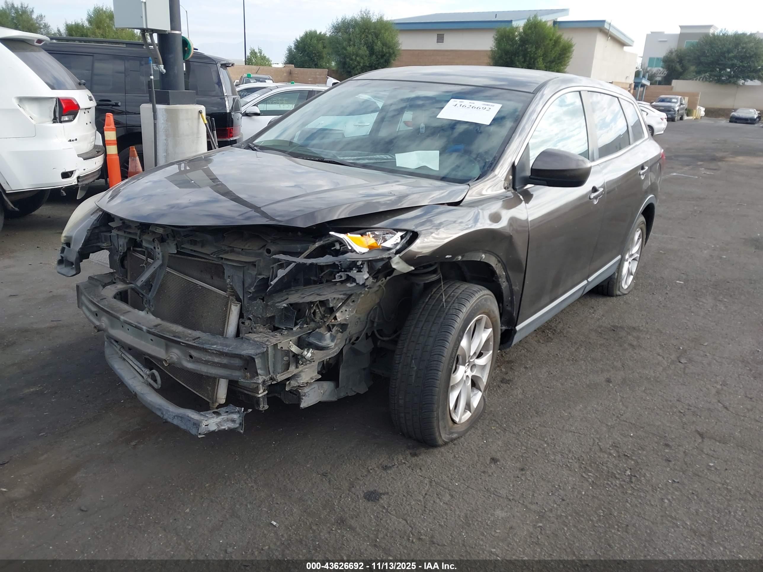 MAZDA CX-9 image 2