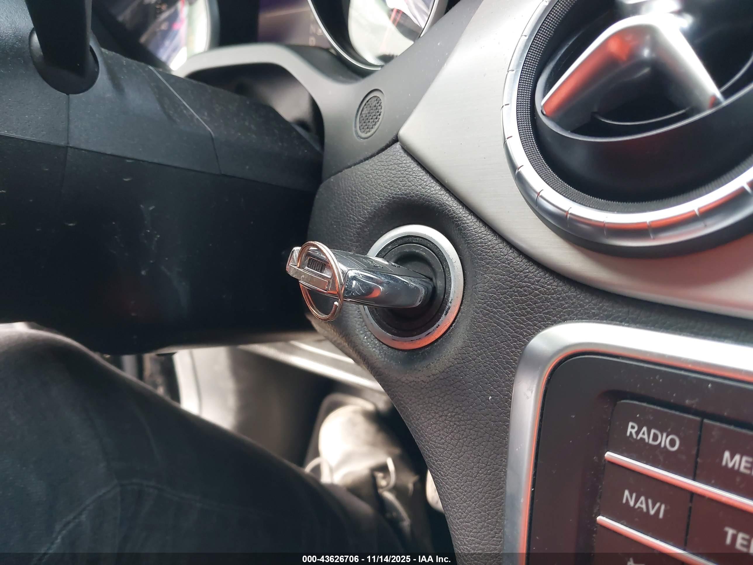 MERCEDES-BENZ CLA image 11