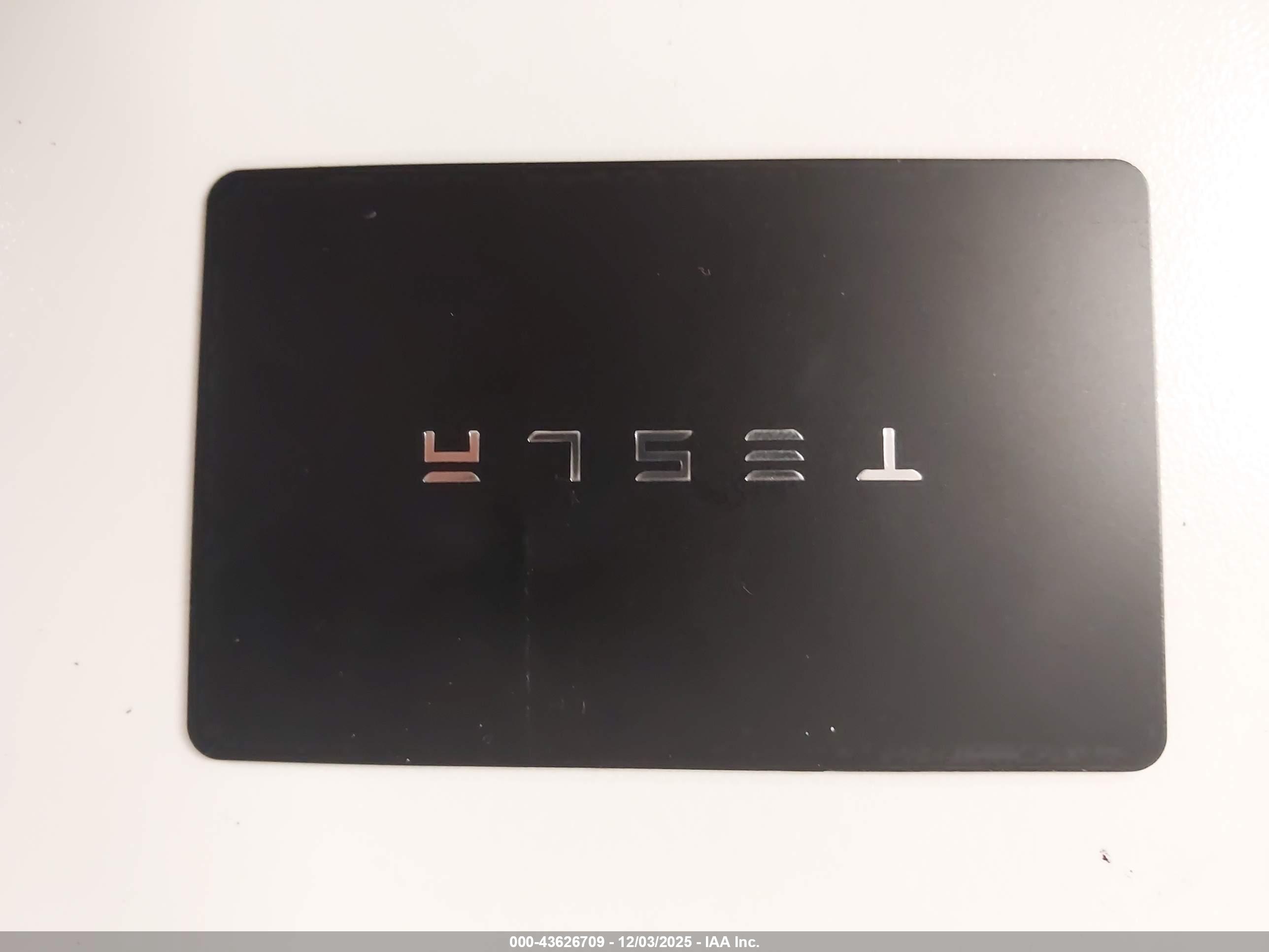 TESLA MODEL image 11