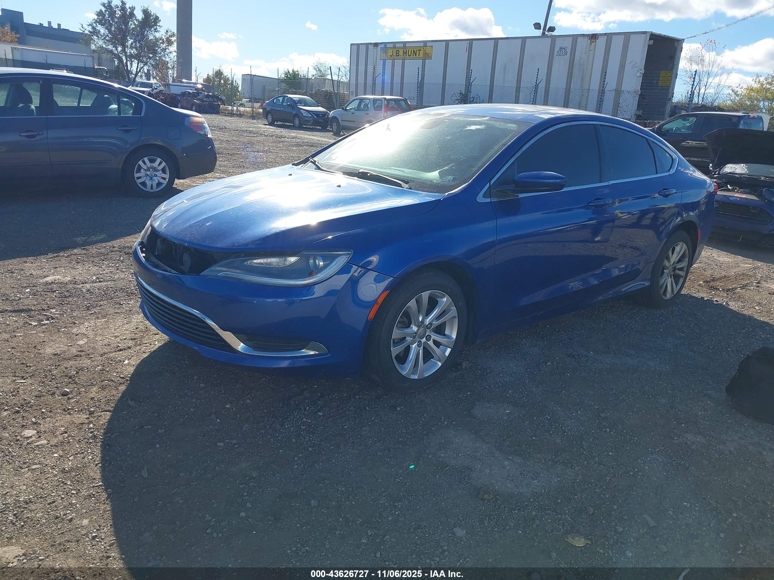 CHRYSLER 200 image 2