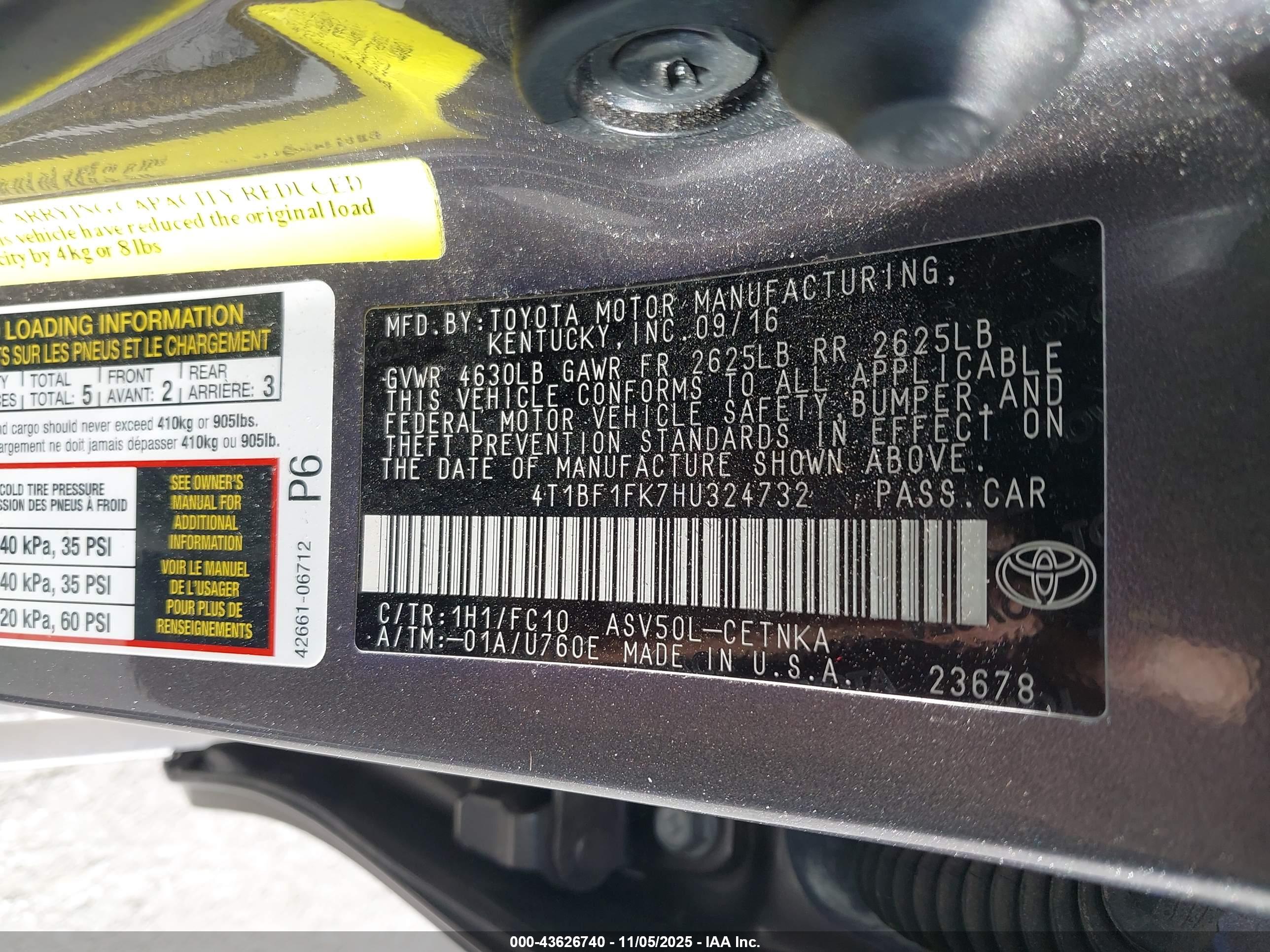 TOYOTA CAMRY image 9
