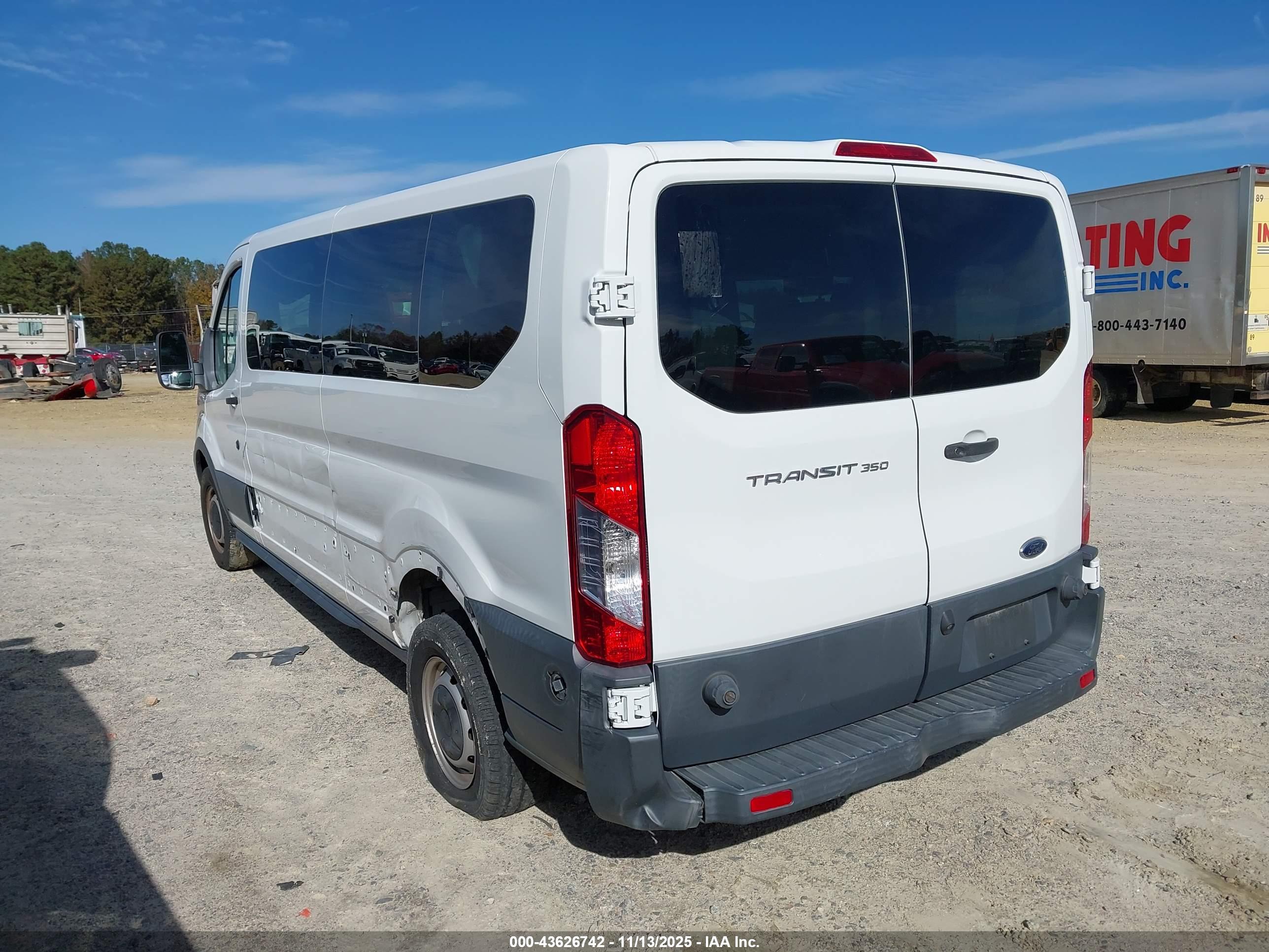 FORD TRANSIT-350 image 3