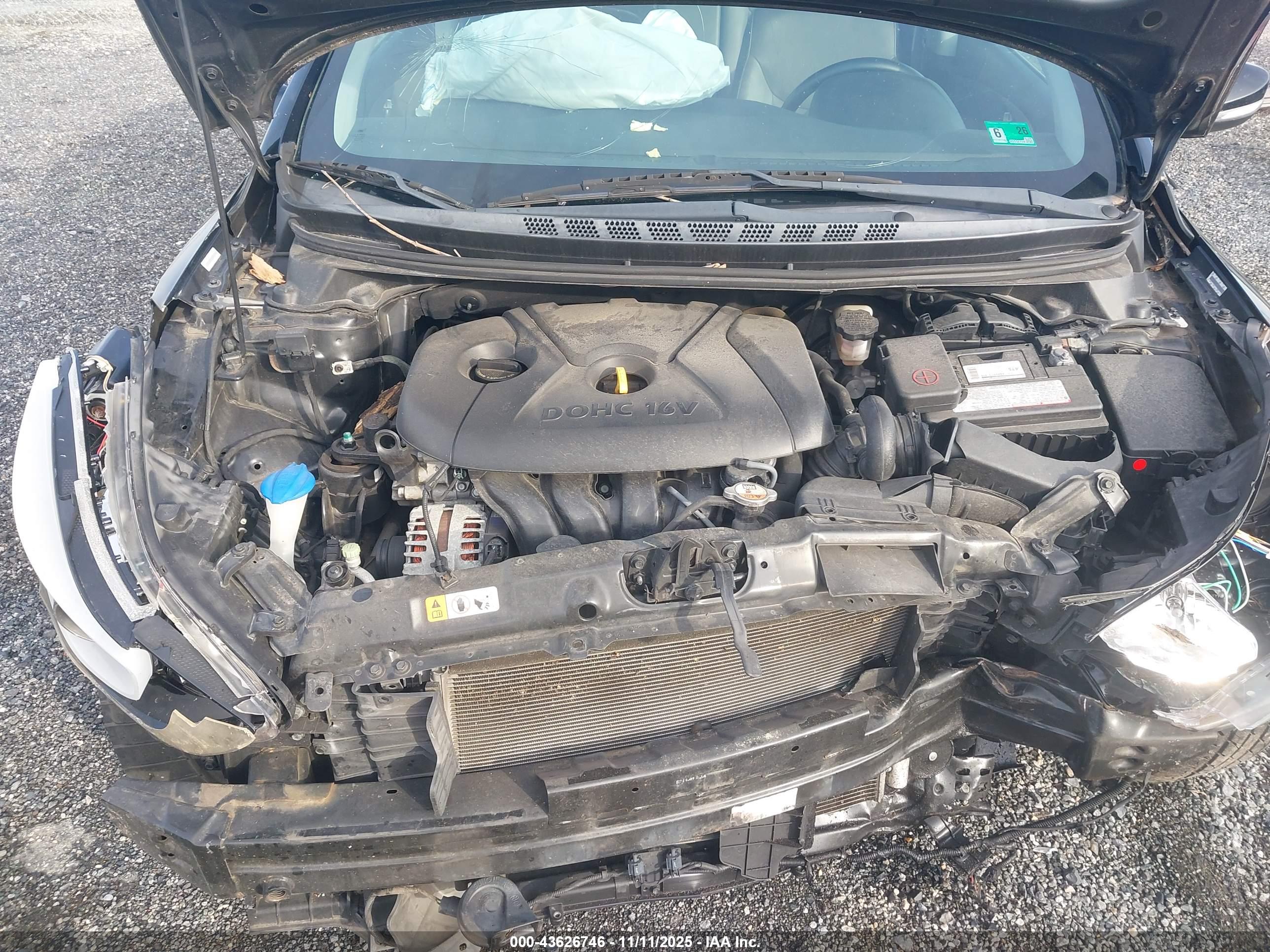 HYUNDAI ELANTRA image 10
