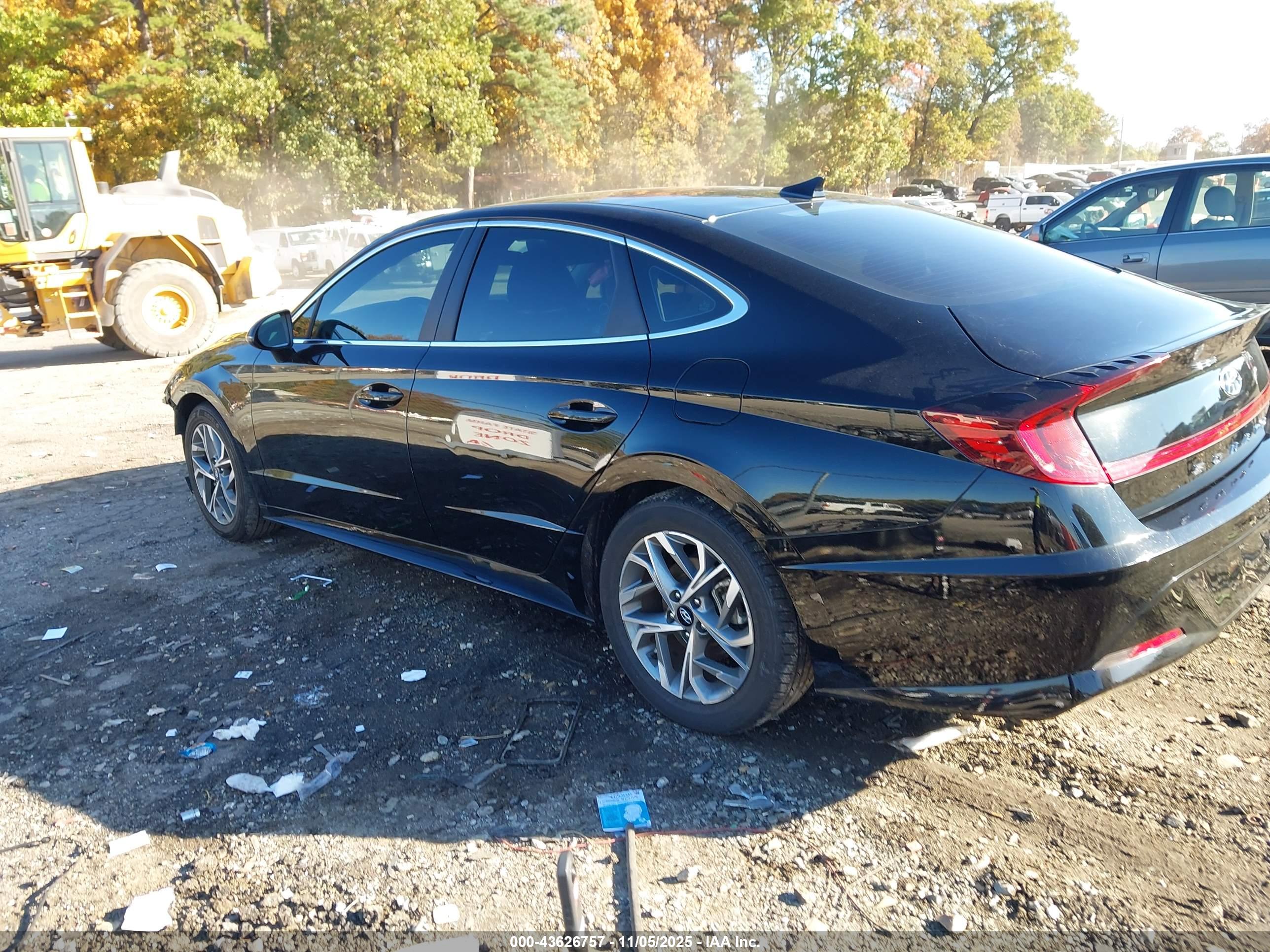 HYUNDAI SONATA image 3