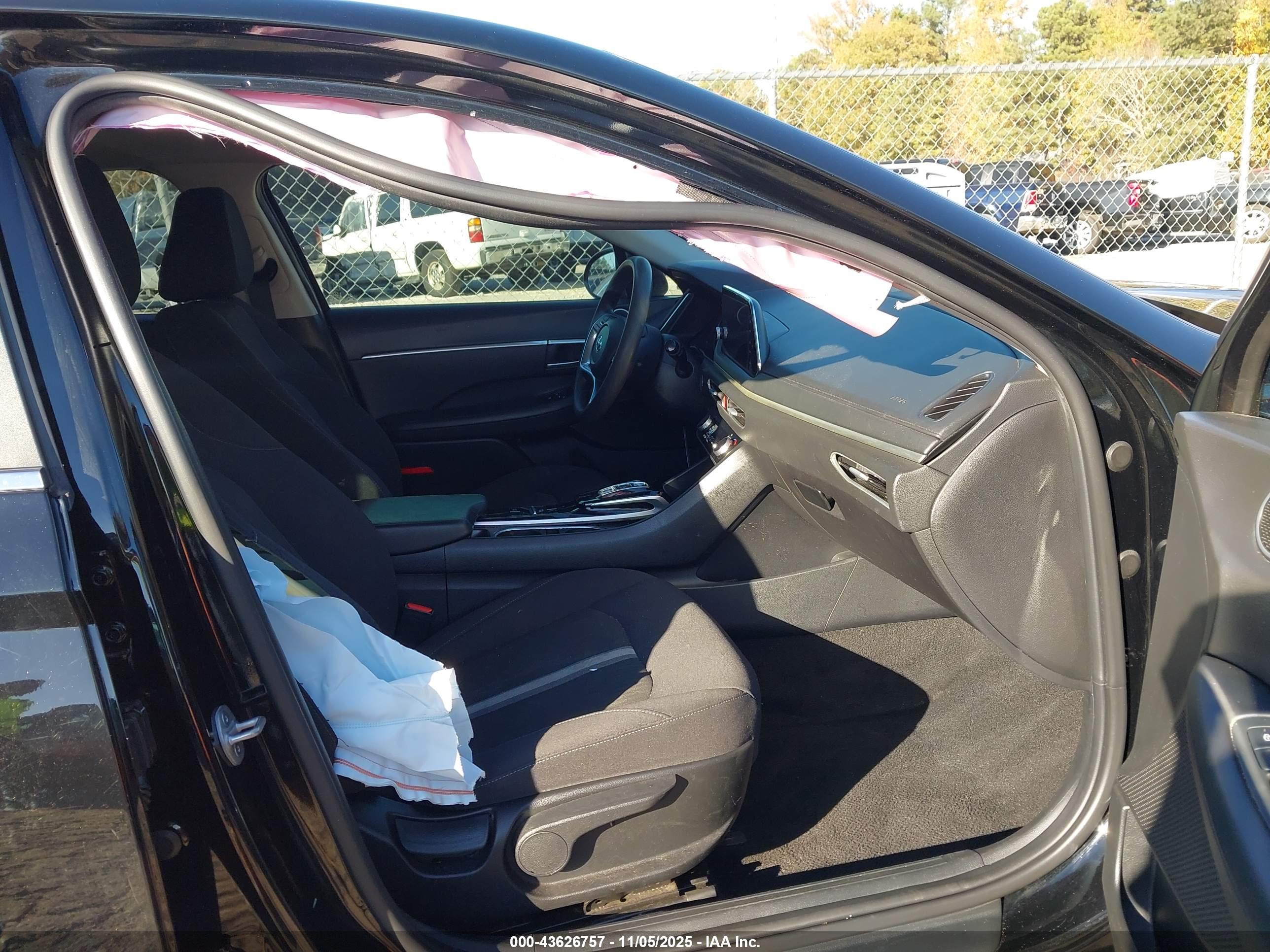 HYUNDAI SONATA image 5