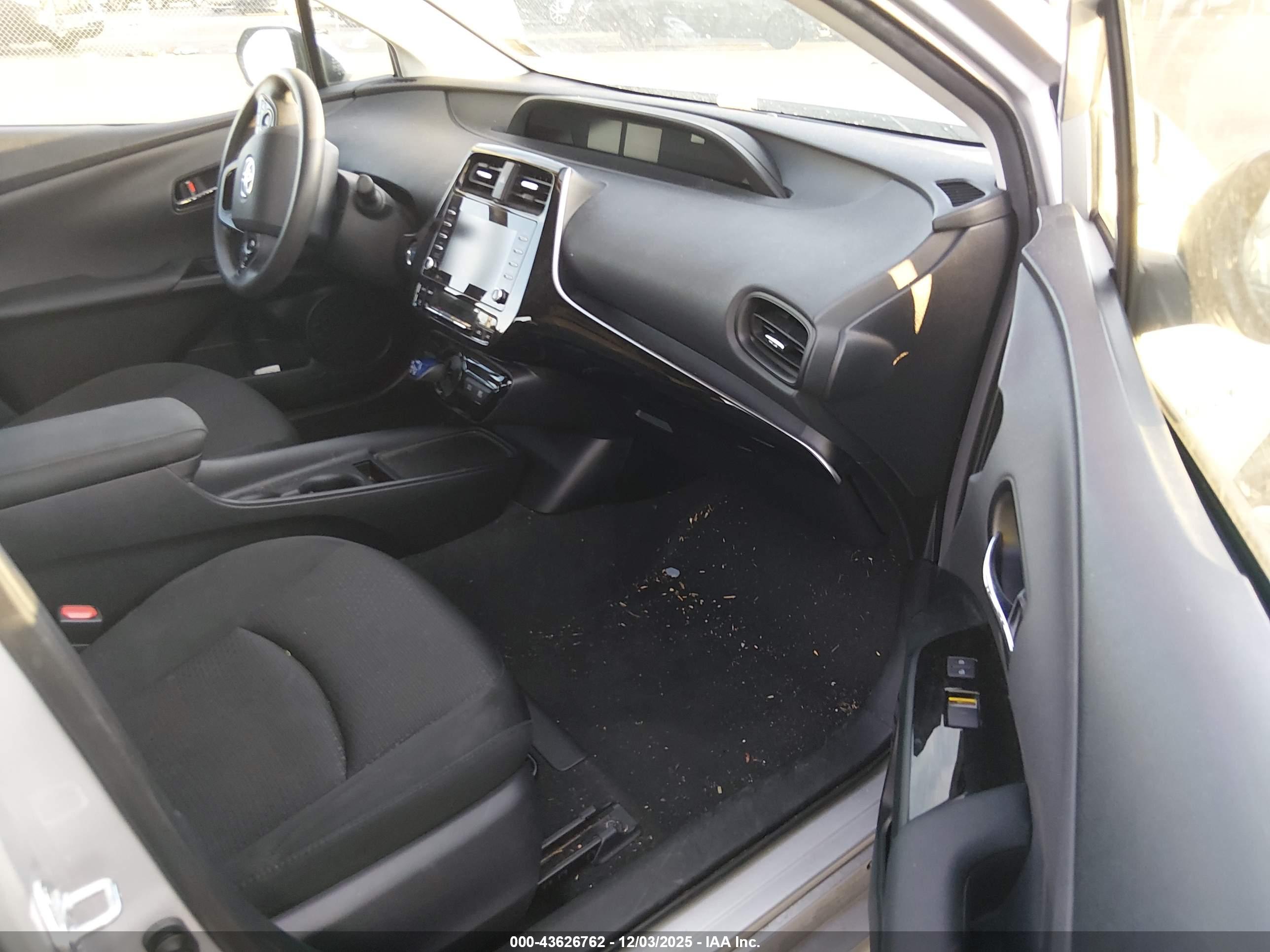 TOYOTA PRIUS image 5