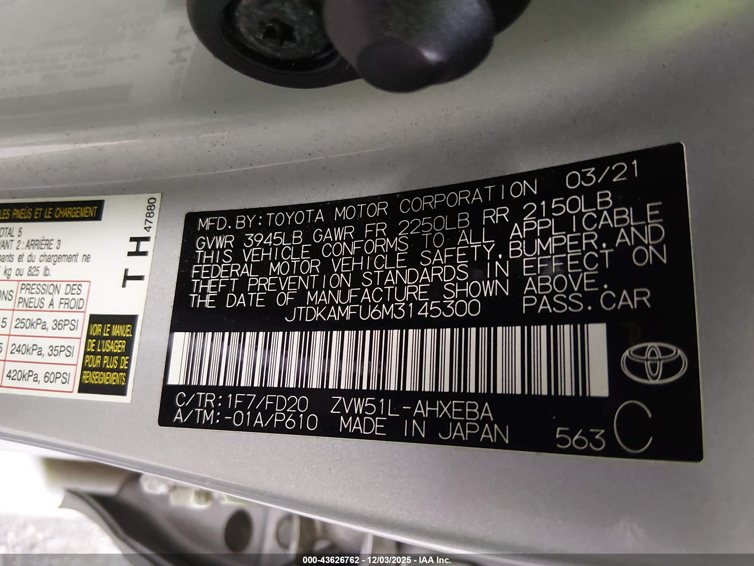 TOYOTA PRIUS image 9