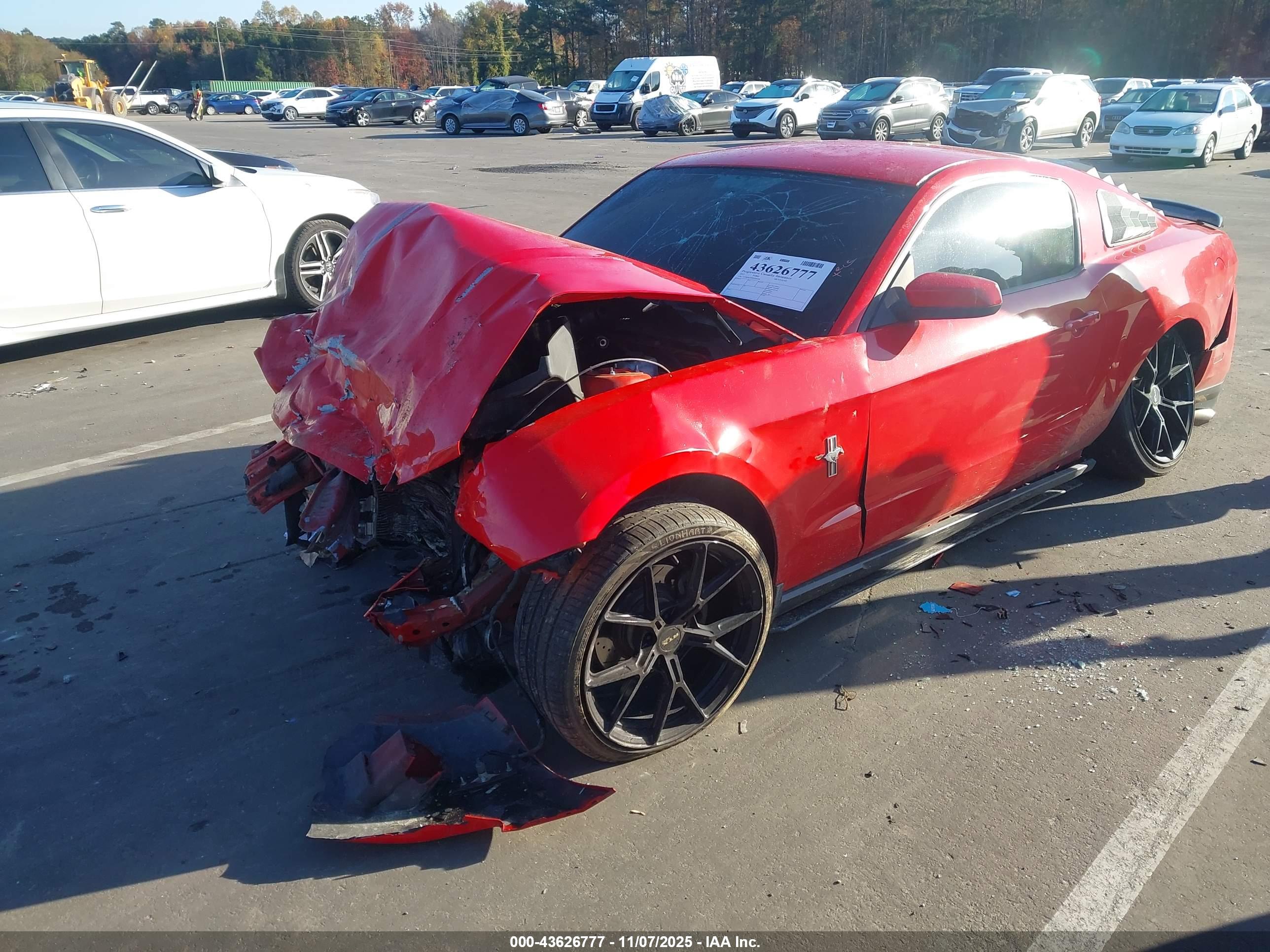 FORD MUSTANG image 2