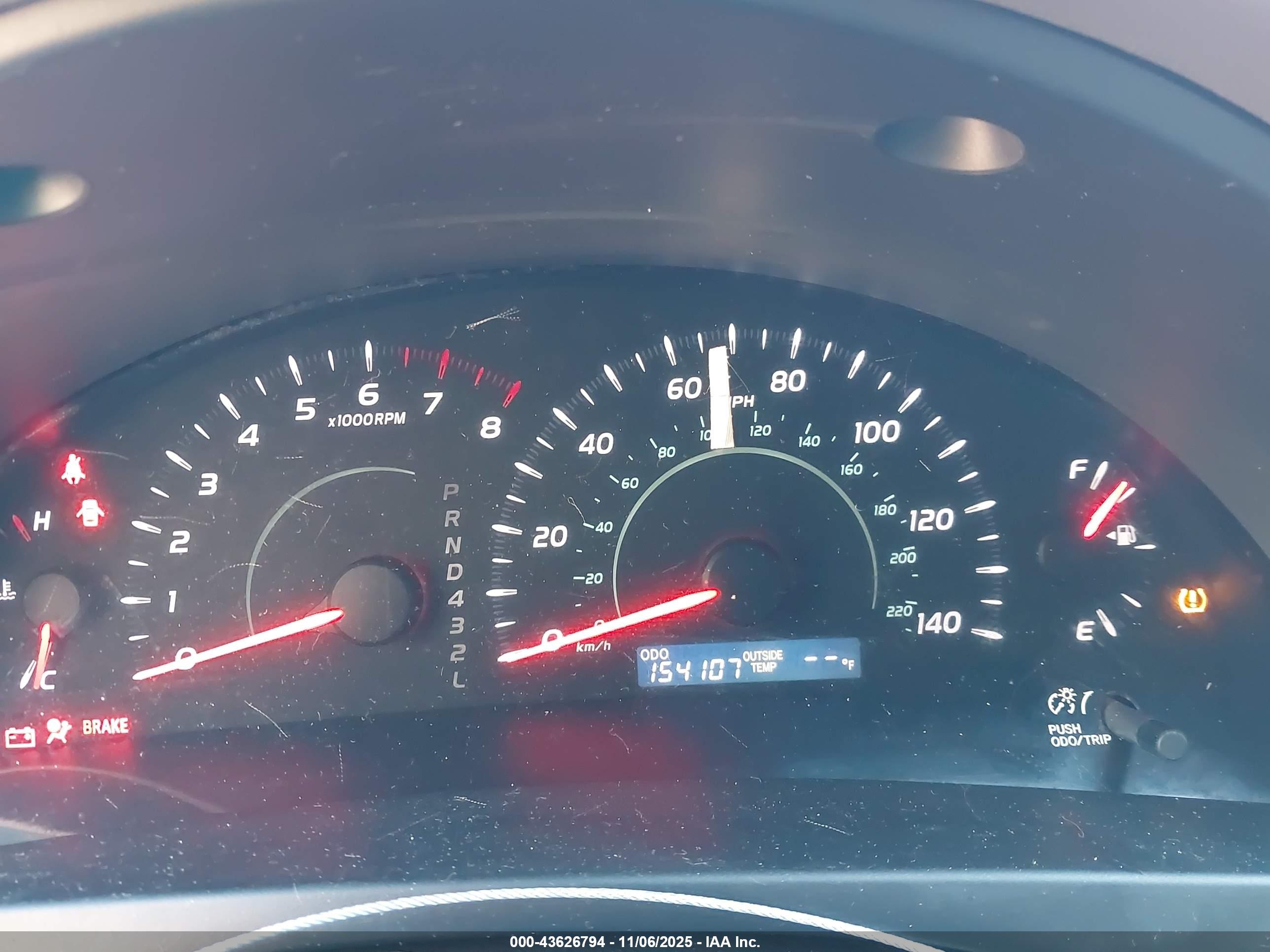 TOYOTA CAMRY image 7