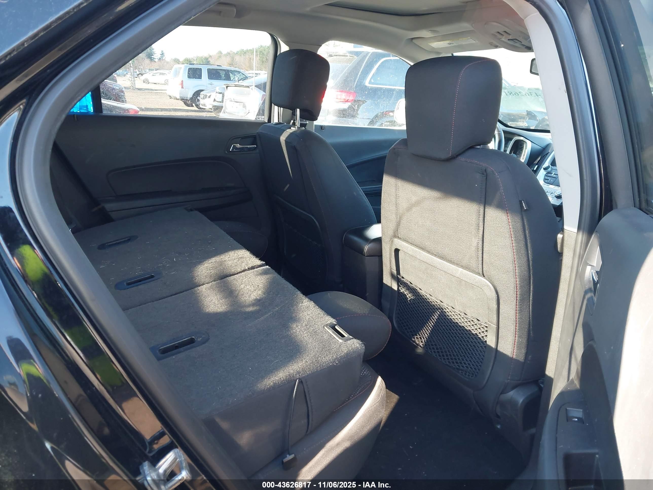 CHEVROLET EQUINOX image 8