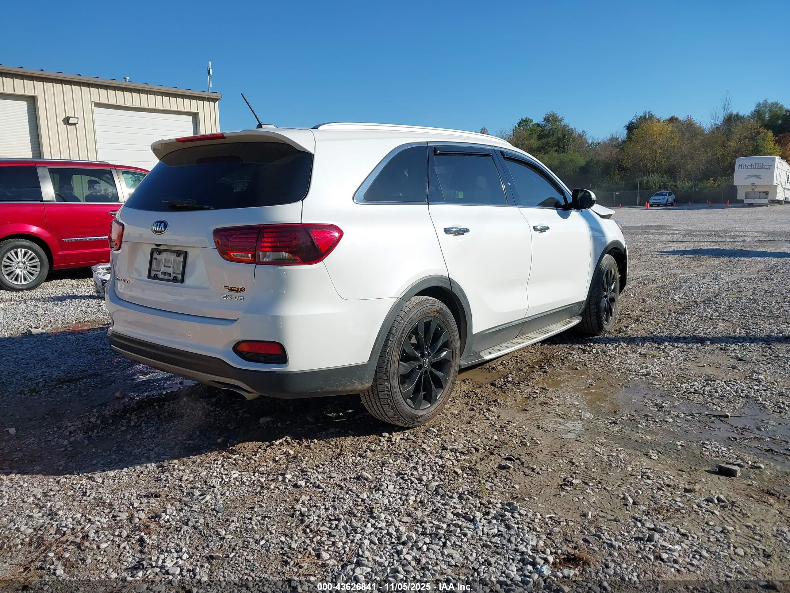 KIA SORENTO image 4