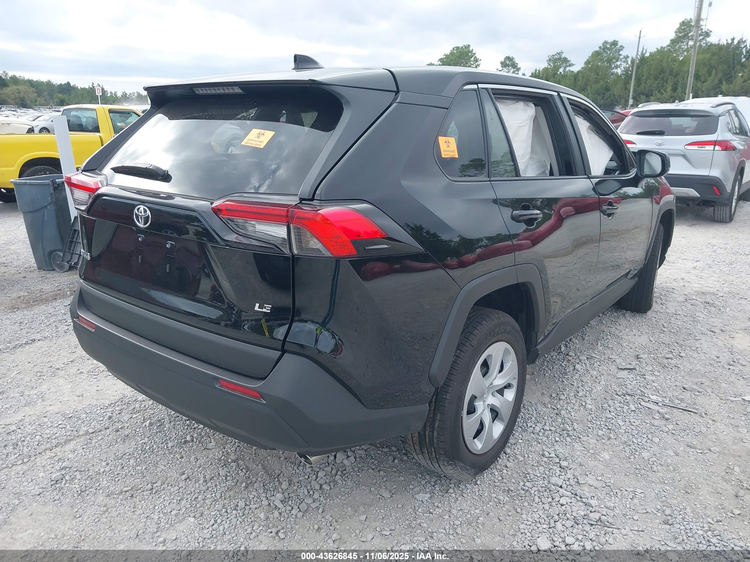 TOYOTA RAV4 image 4