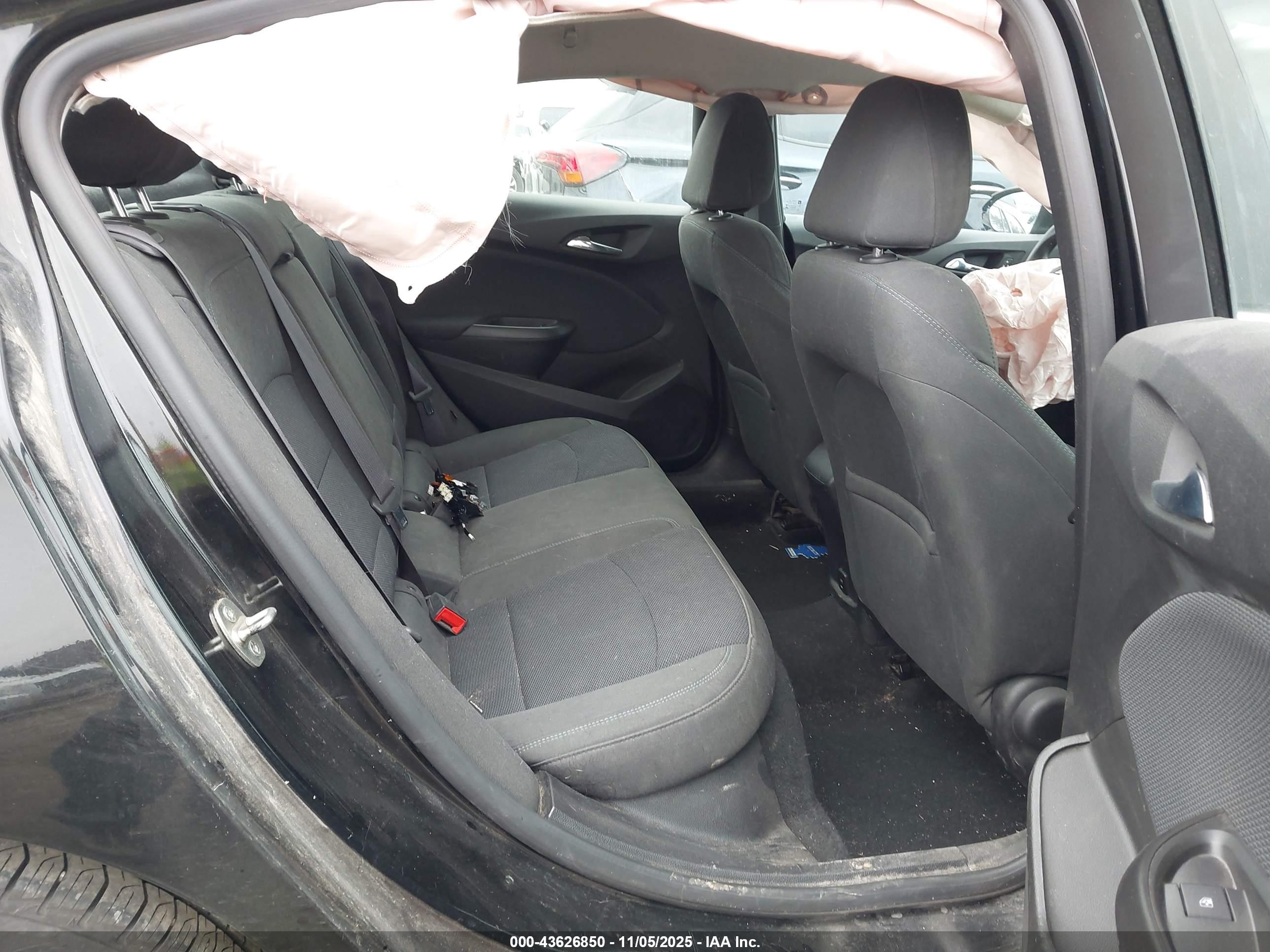 CHEVROLET CRUZE image 8