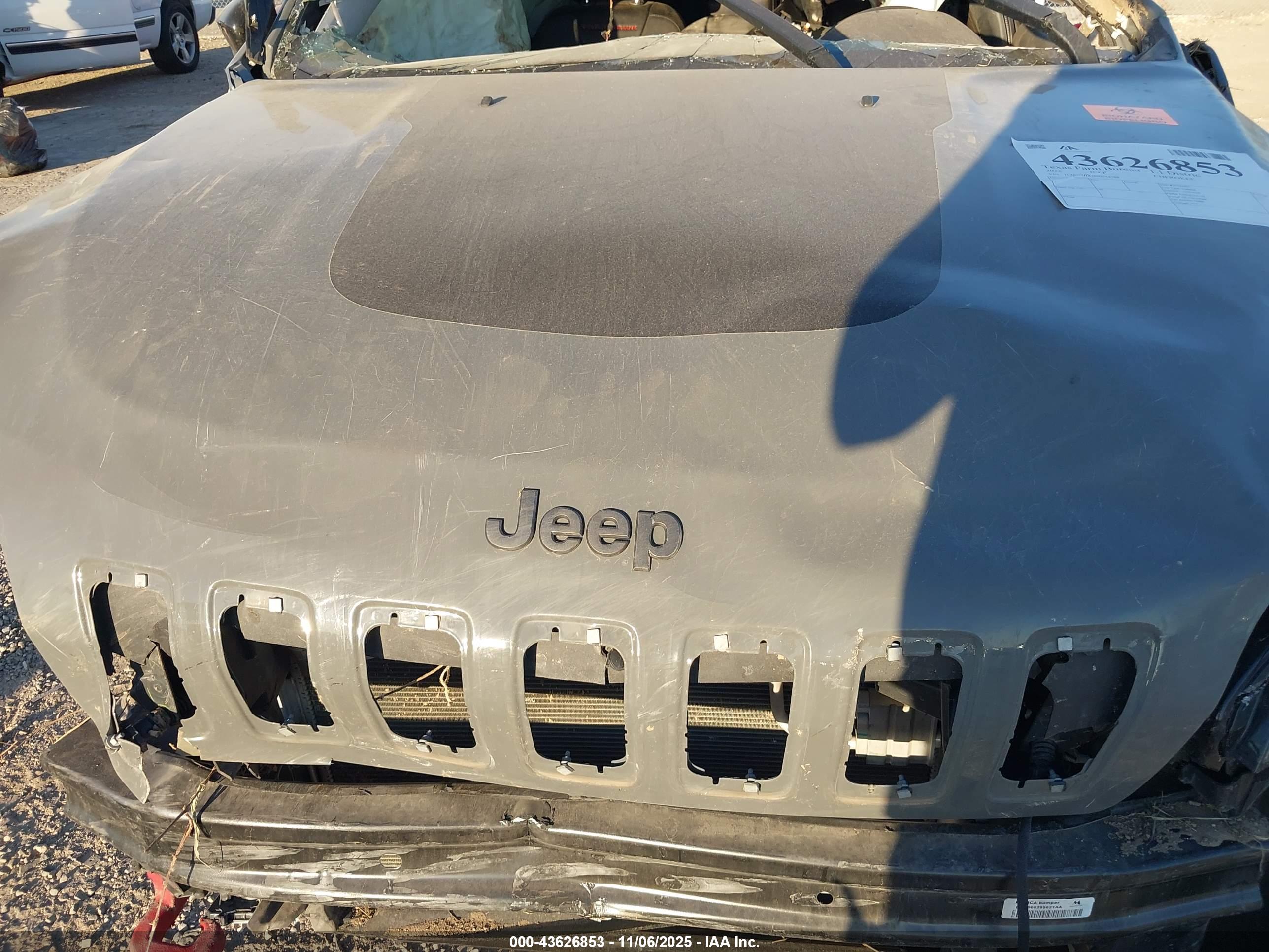 JEEP CHEROKEE image 10
