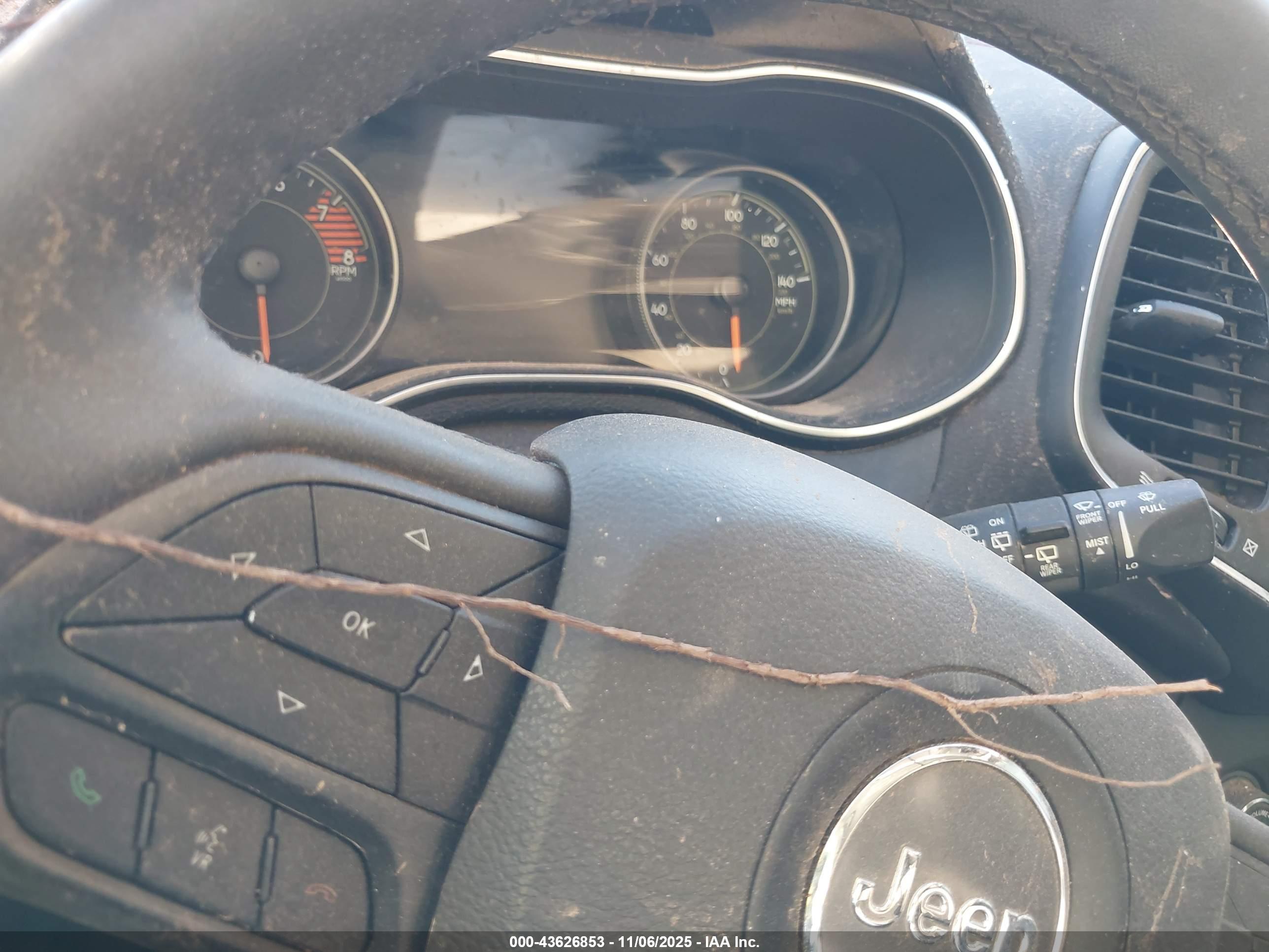JEEP CHEROKEE image 7