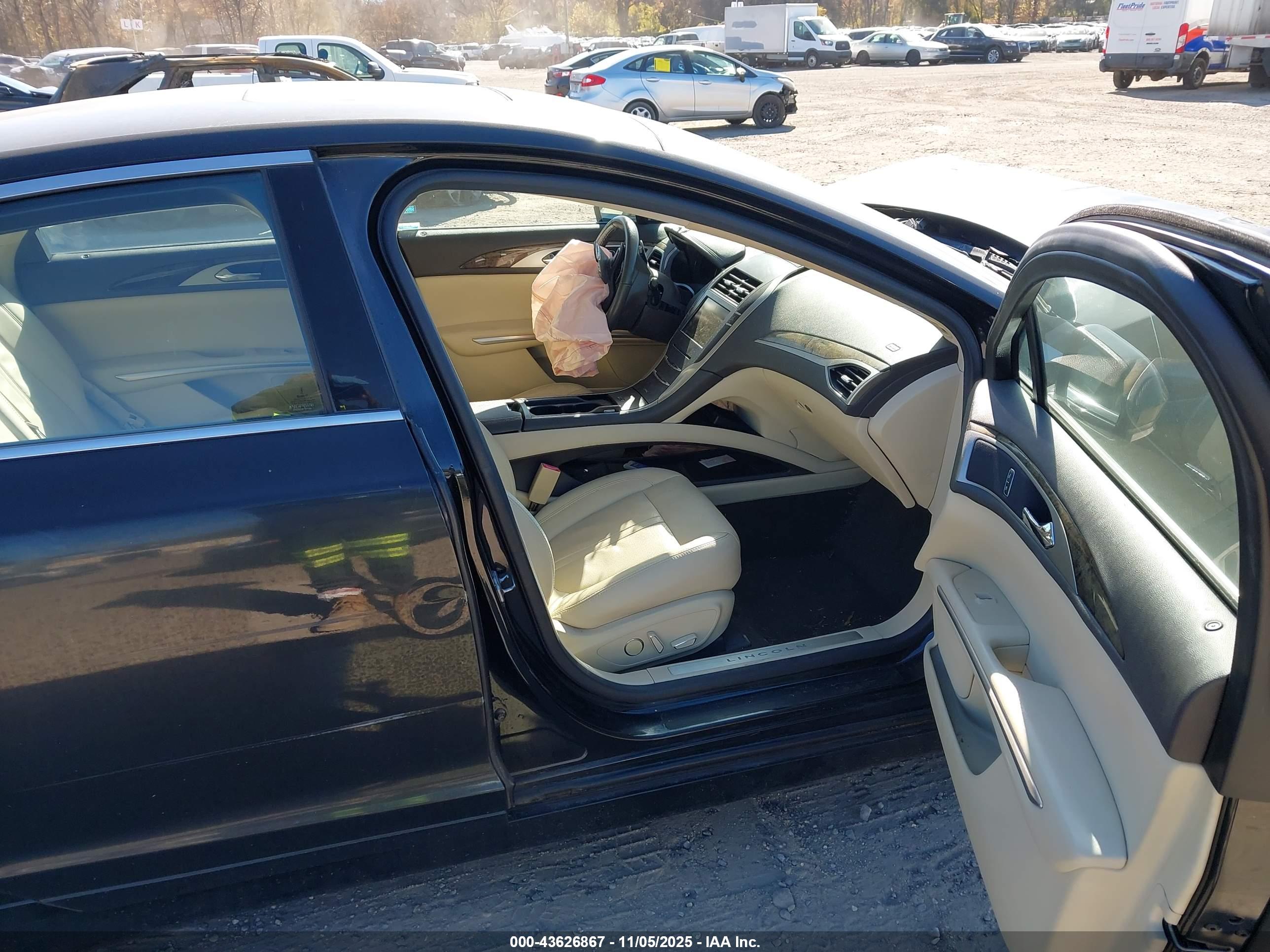 LINCOLN MKZ image 5