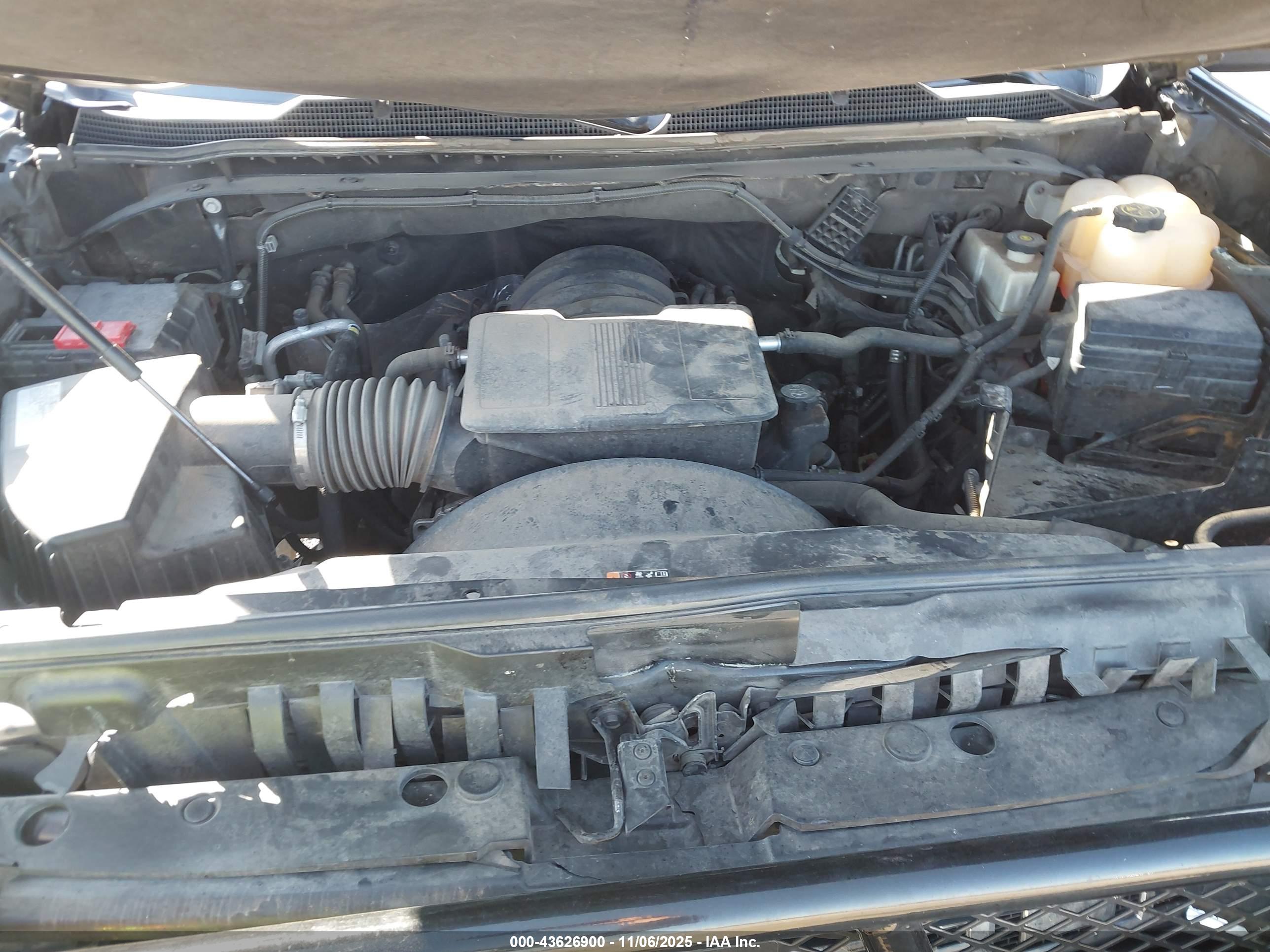CHEVROLET SILVERADO image 10
